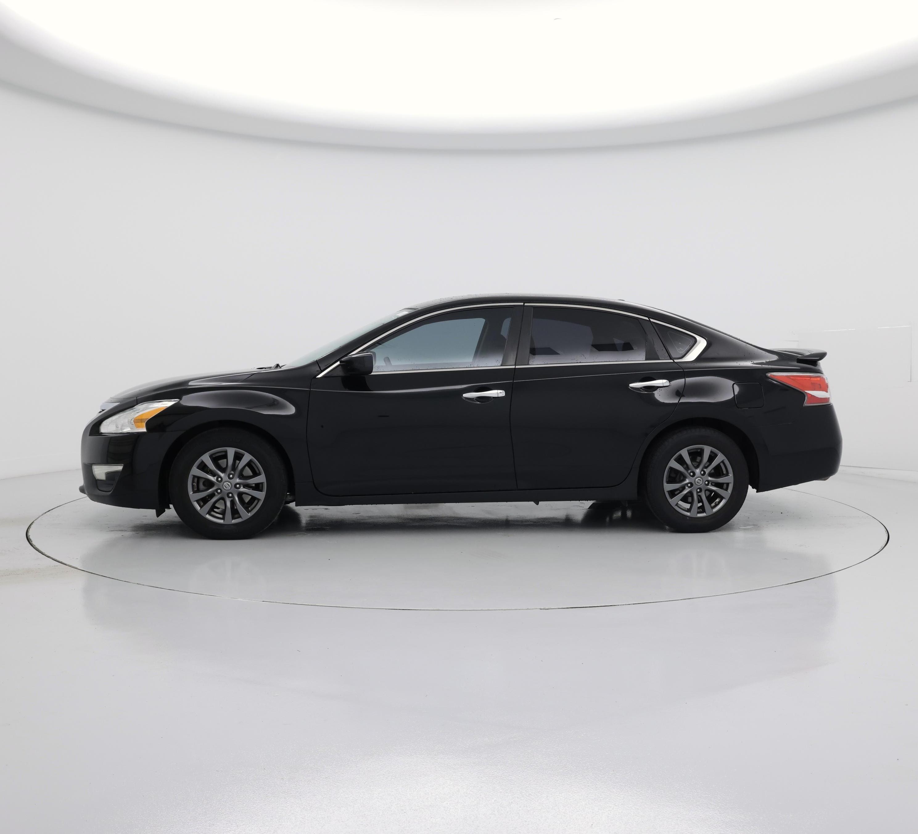 Thumbnail: 2015 Nissan Altima - 3