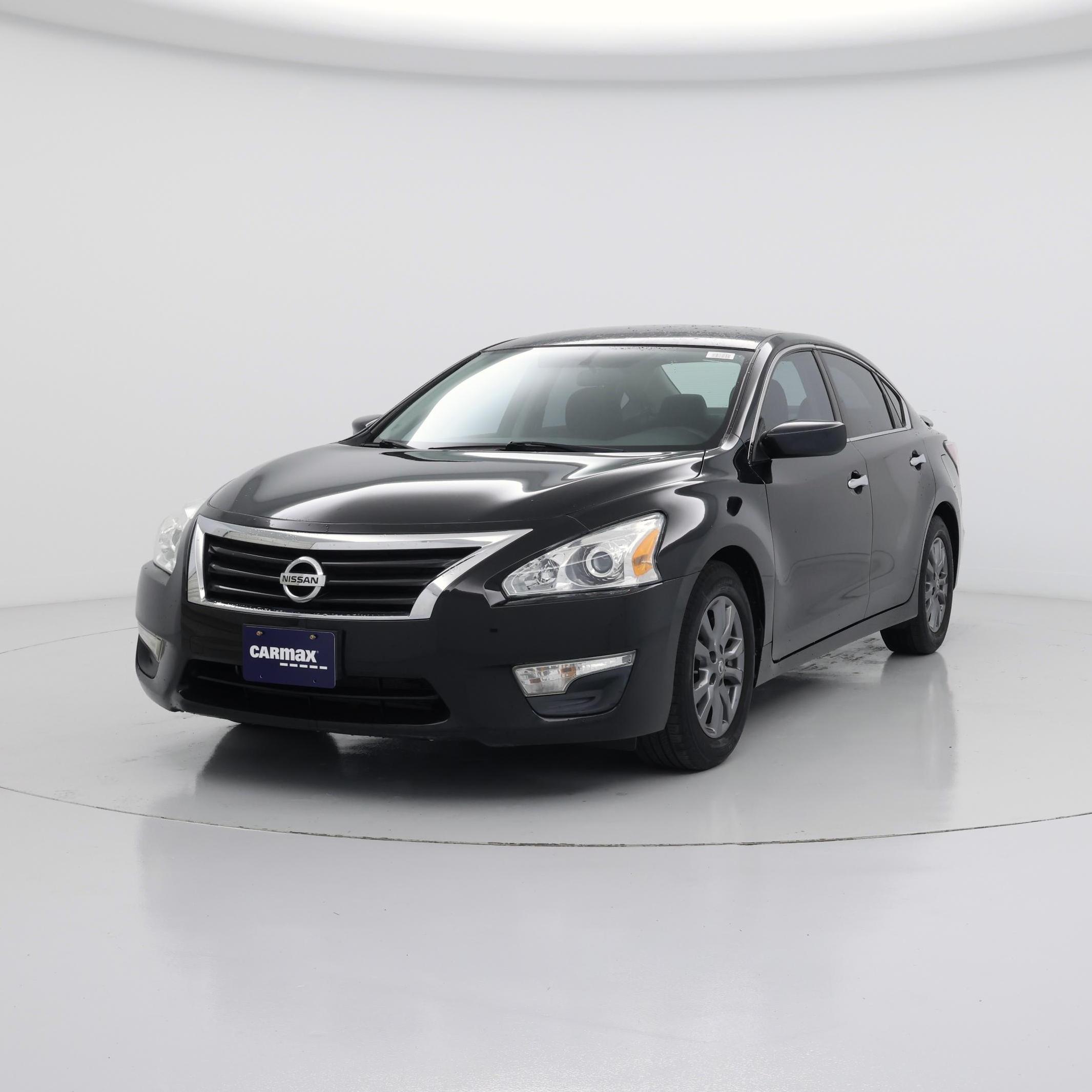 Thumbnail: 2015 Nissan Altima - 4