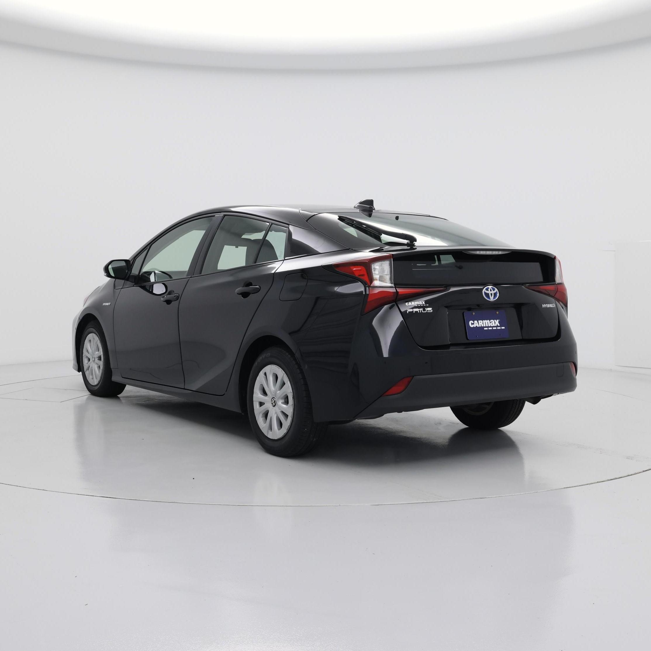 Thumbnail: 2022 Toyota Prius - 2