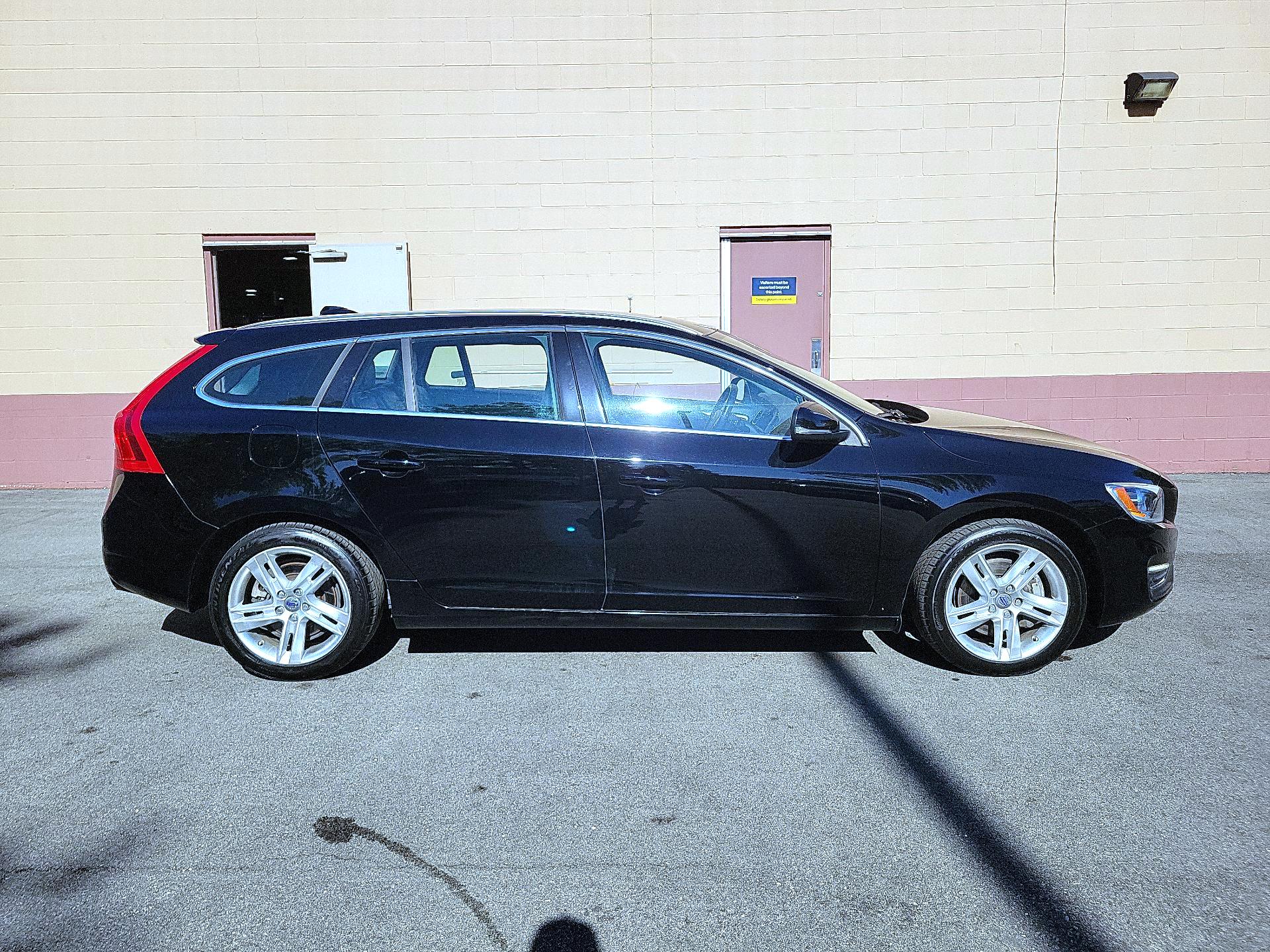 Thumbnail: 2015 Volvo V60 - 4