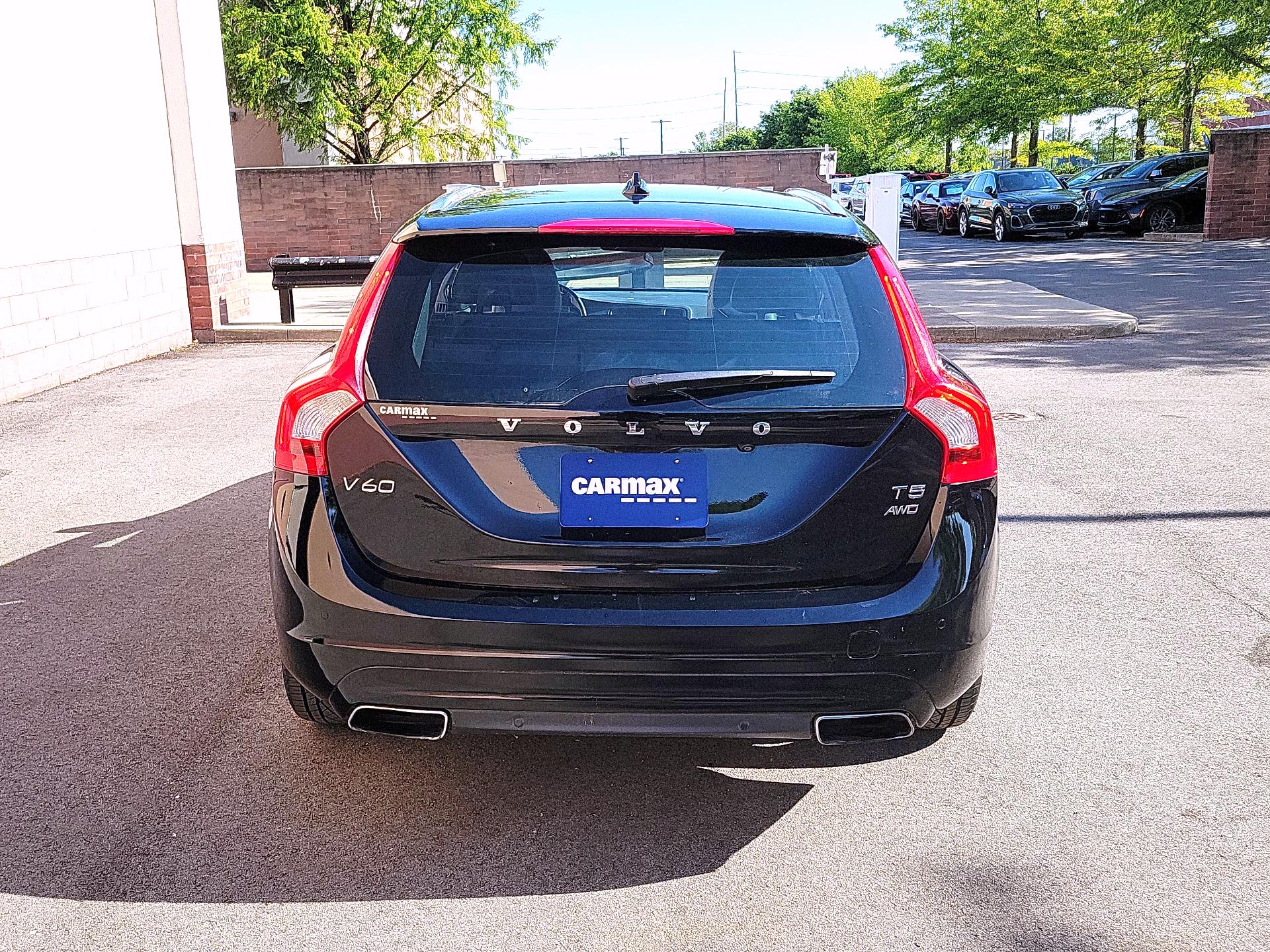 Thumbnail: 2015 Volvo V60 - 6