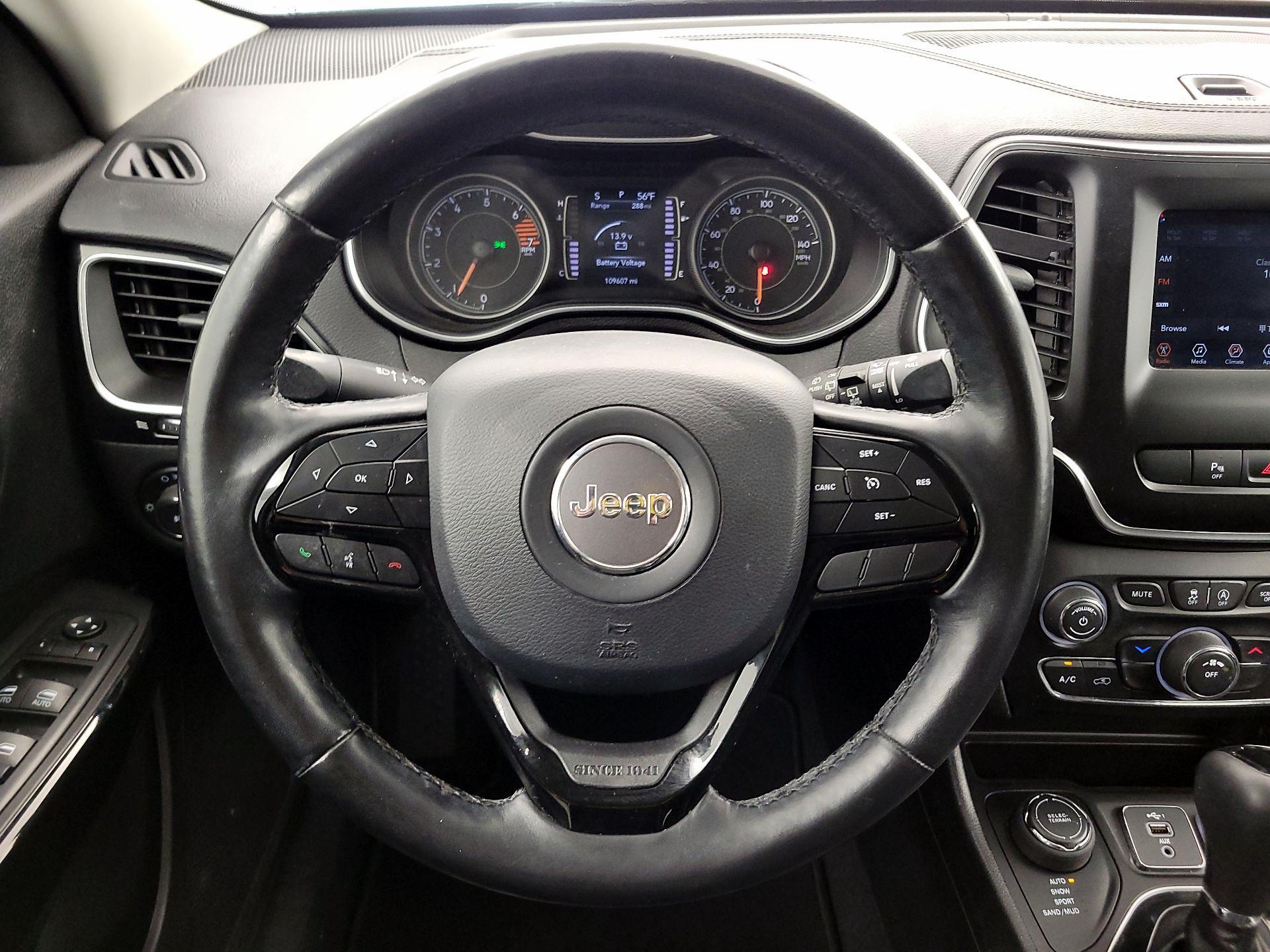 Thumbnail: 2021 Jeep Cherokee - 10