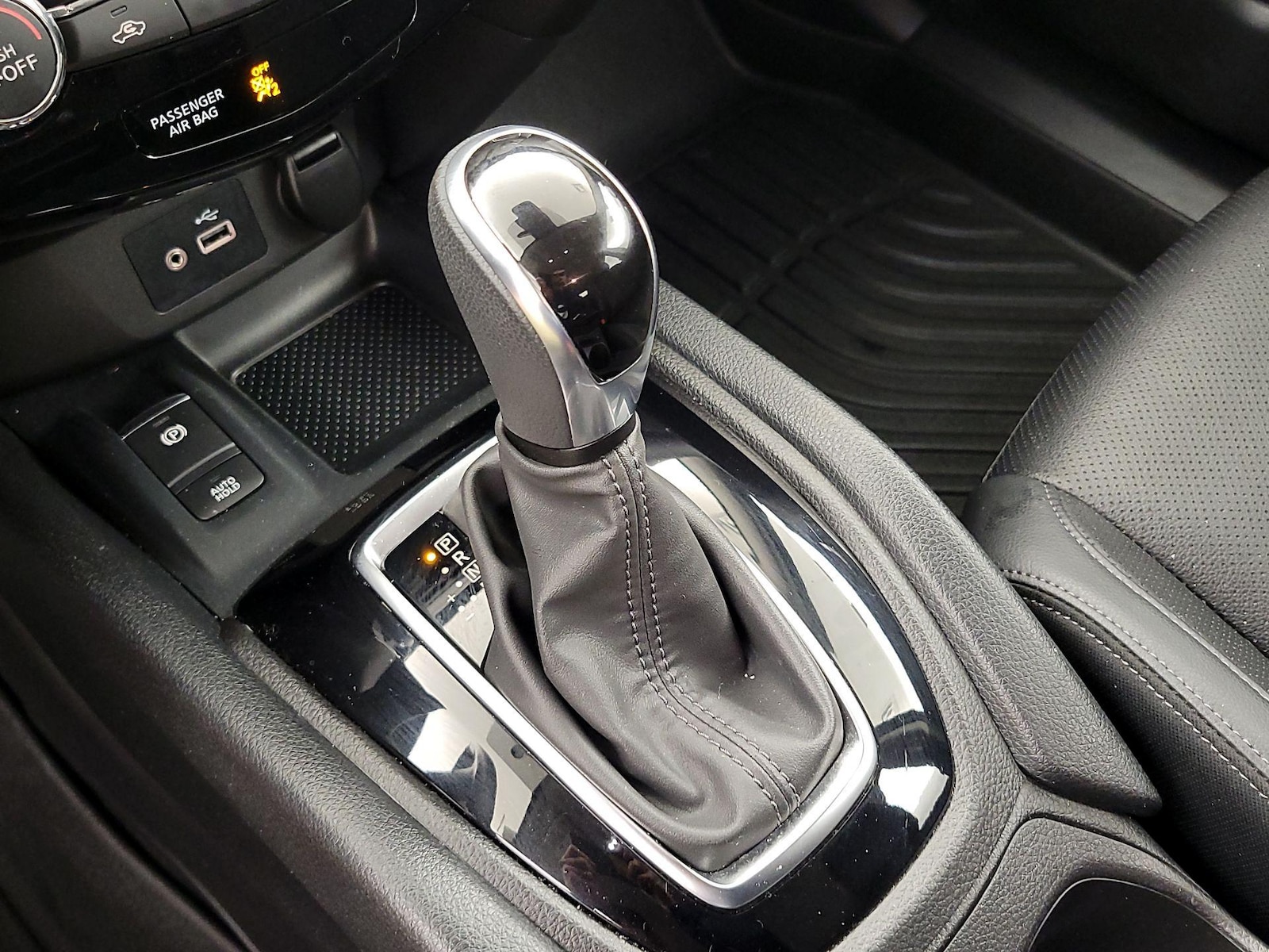 2022 Nissan Rogue Sport SL - Photo 19
