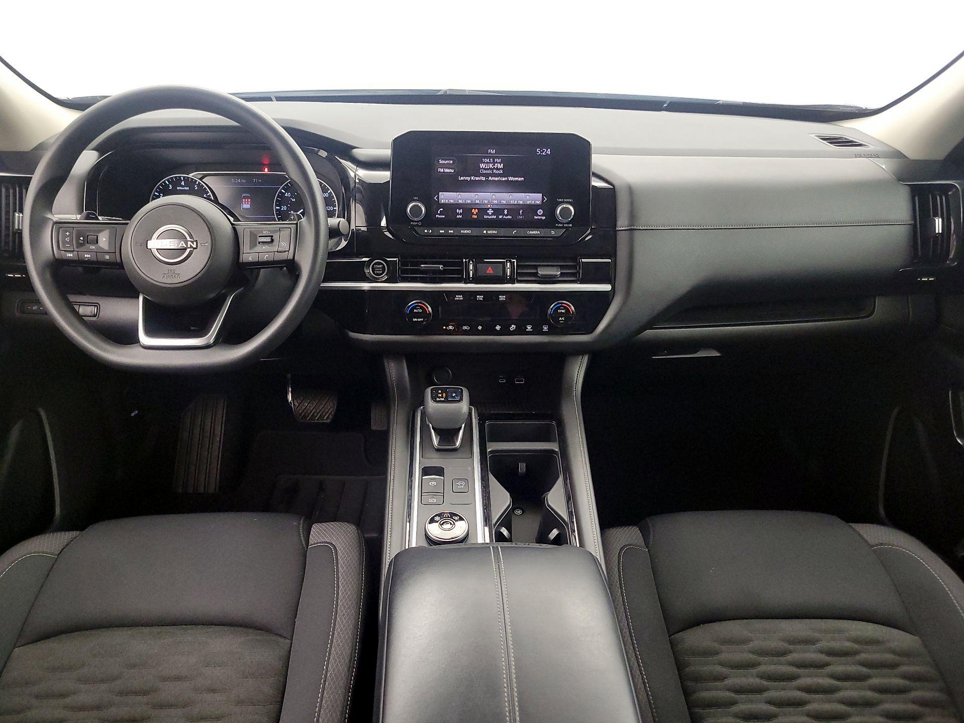 Thumbnail: 2022 Nissan Pathfinder - 9