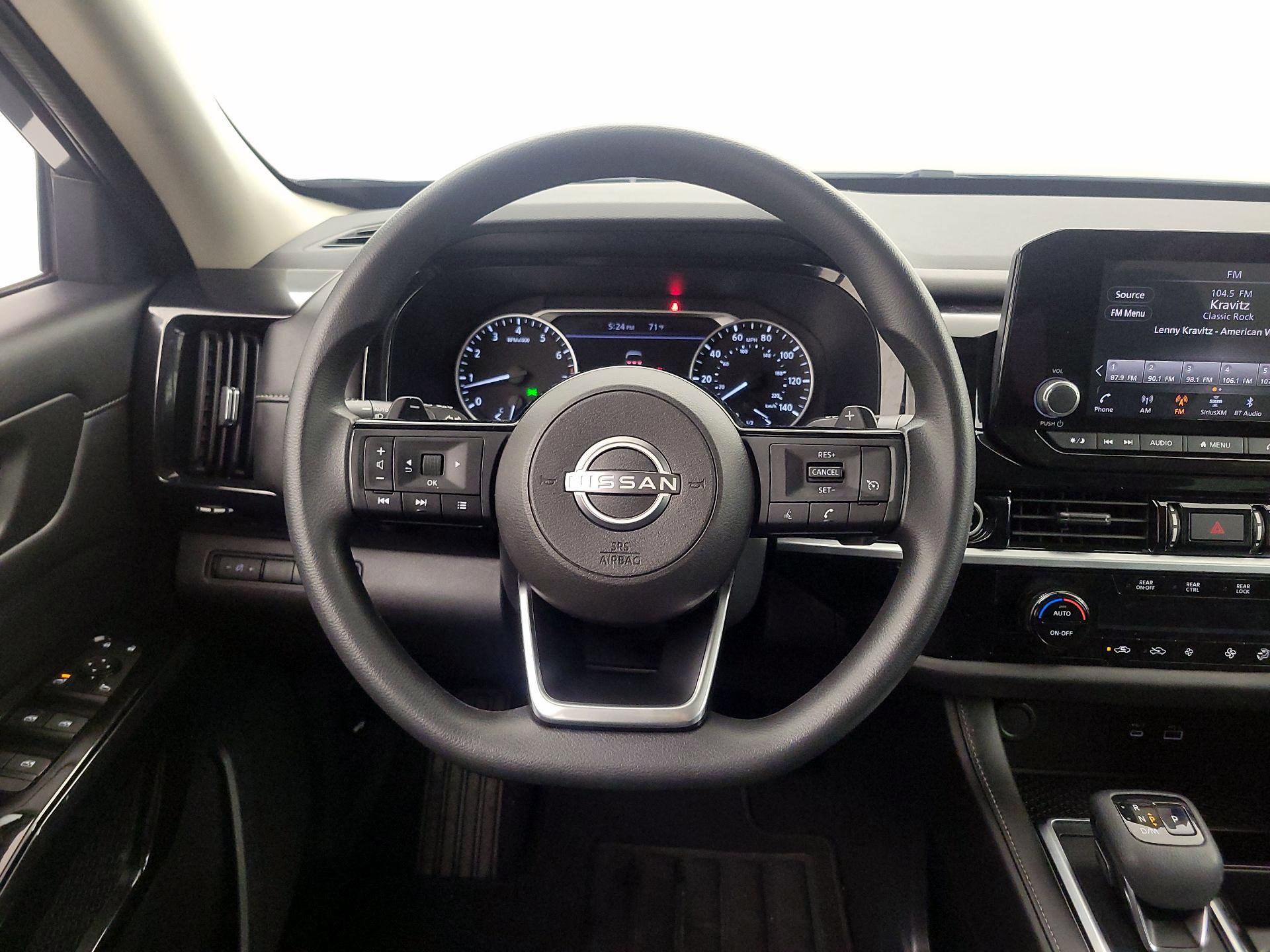 Thumbnail: 2022 Nissan Pathfinder - 10