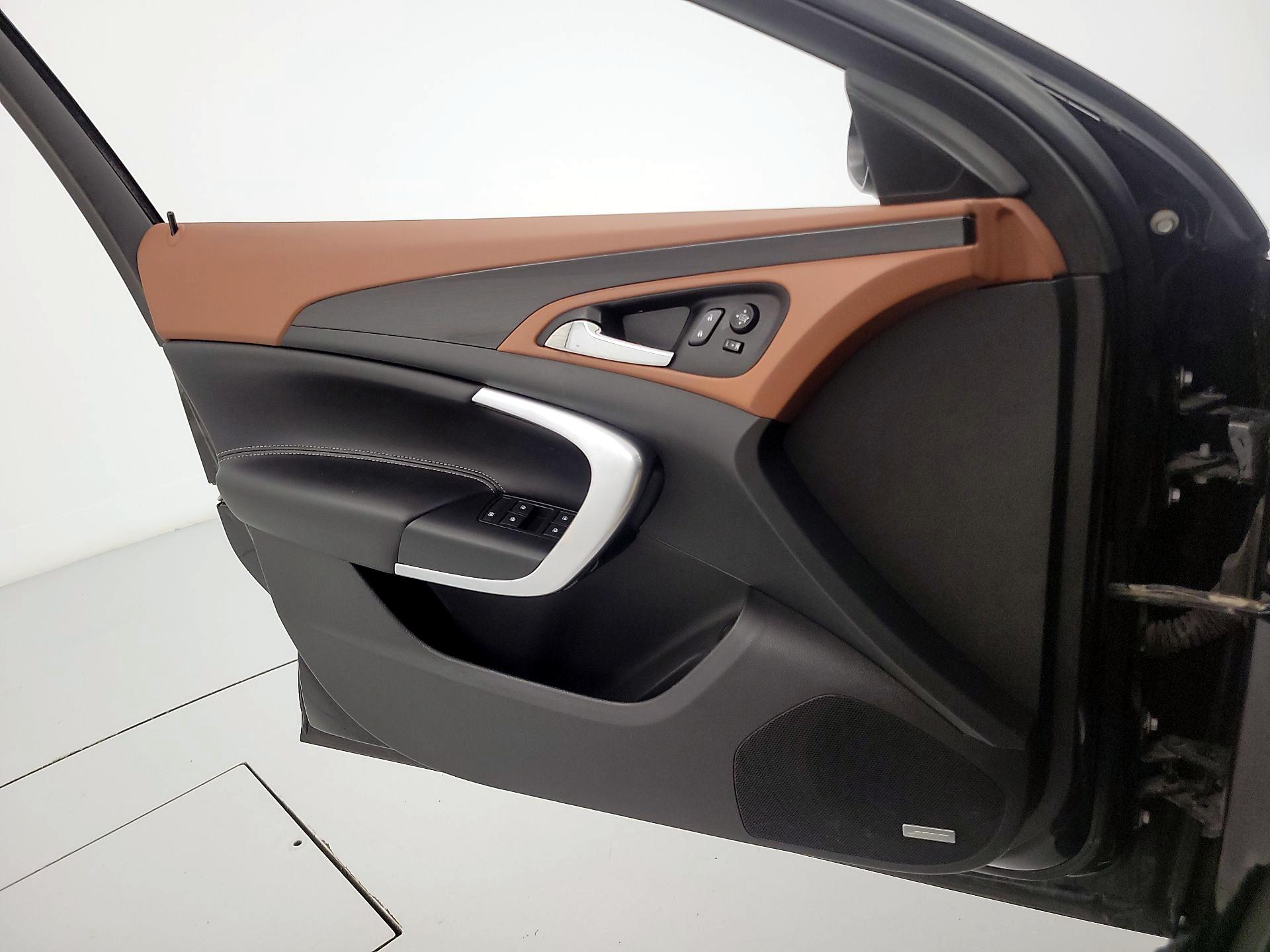 Thumbnail: 2017 Buick Regal - 12