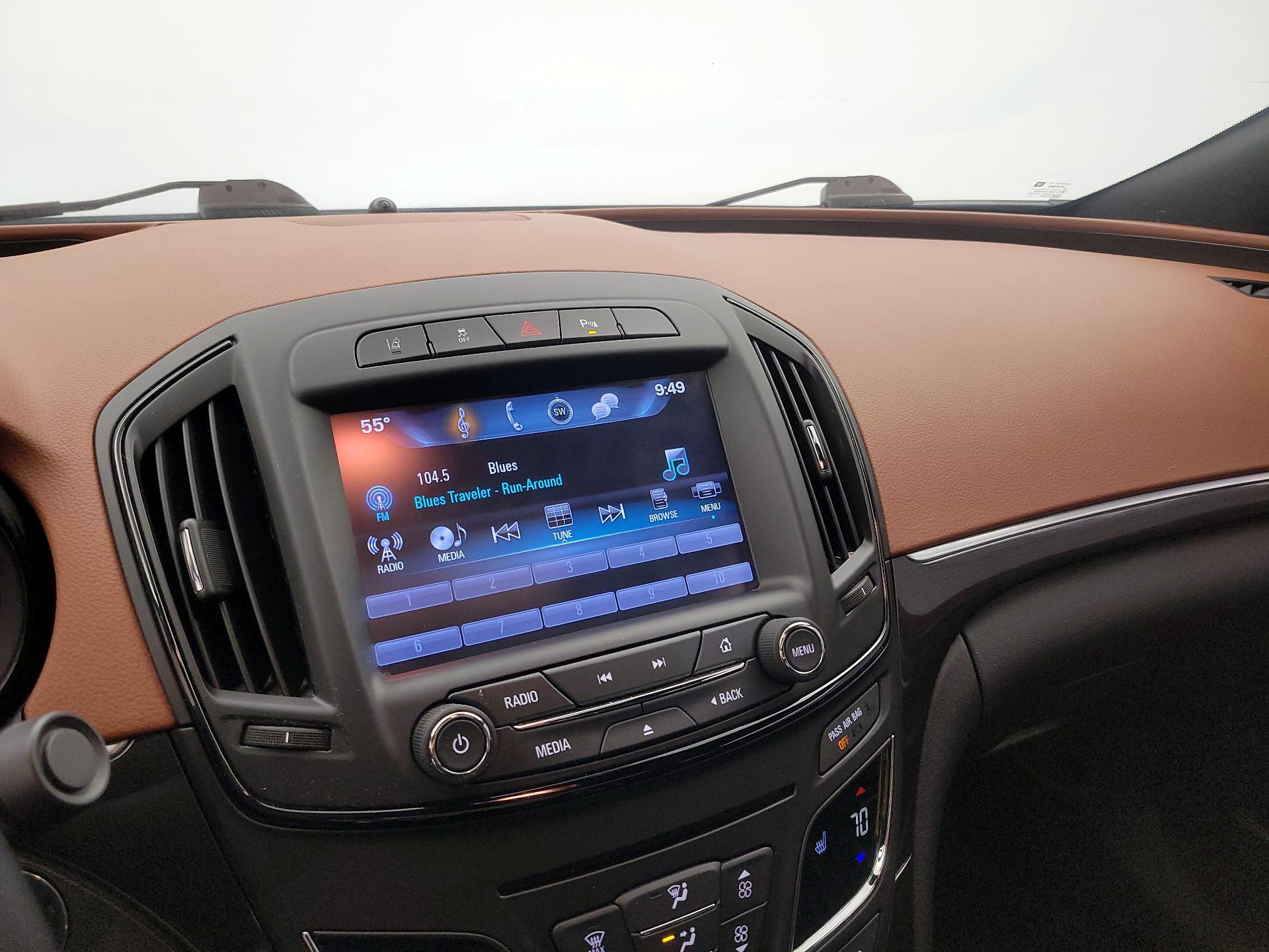 Thumbnail: 2017 Buick Regal - 16