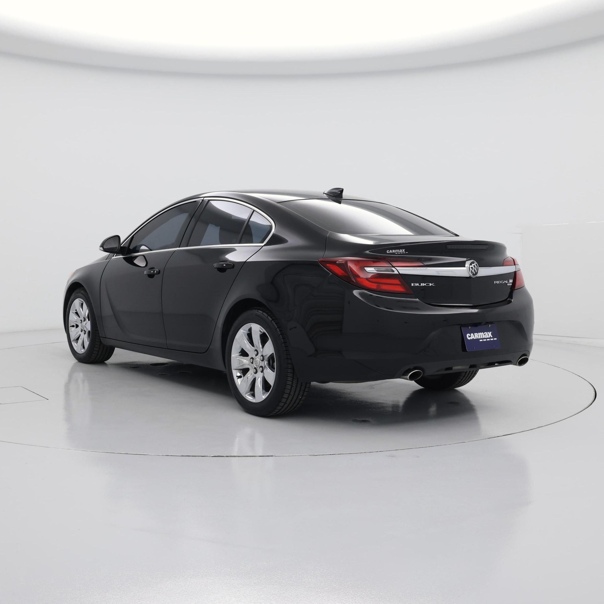 Thumbnail: 2017 Buick Regal - 2