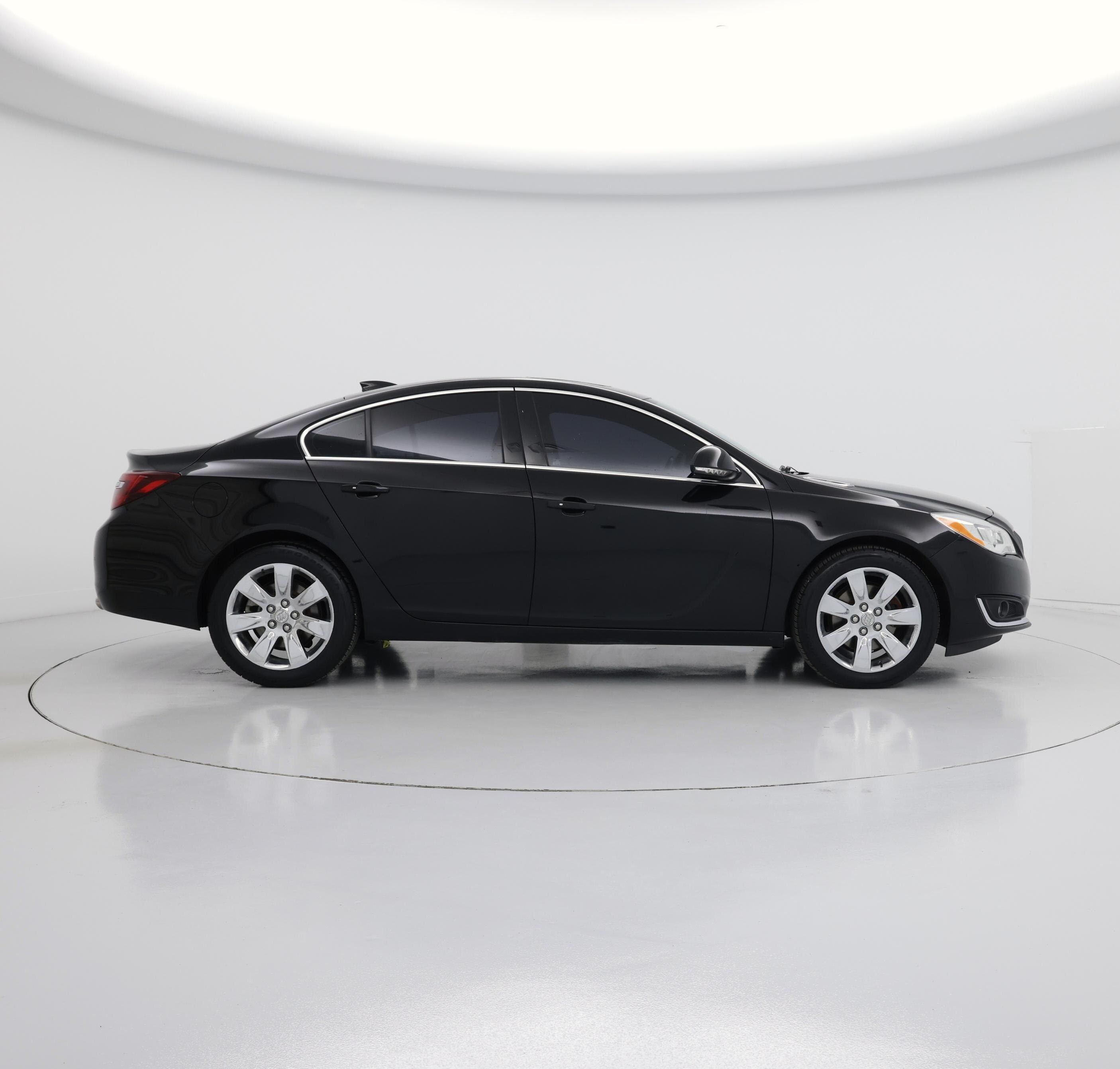 Thumbnail: 2017 Buick Regal - 7