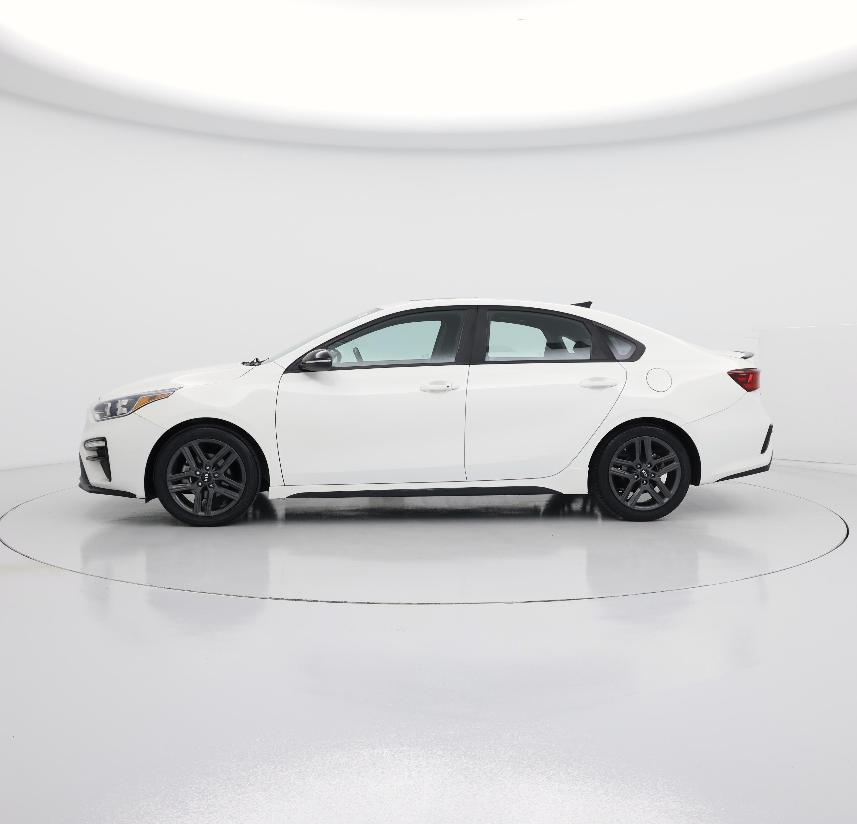 Thumbnail: 2020 Kia Forte - 3