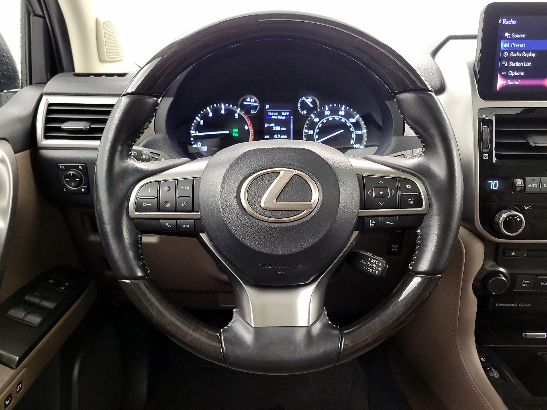 Thumbnail: 2022 Lexus GX - 10
