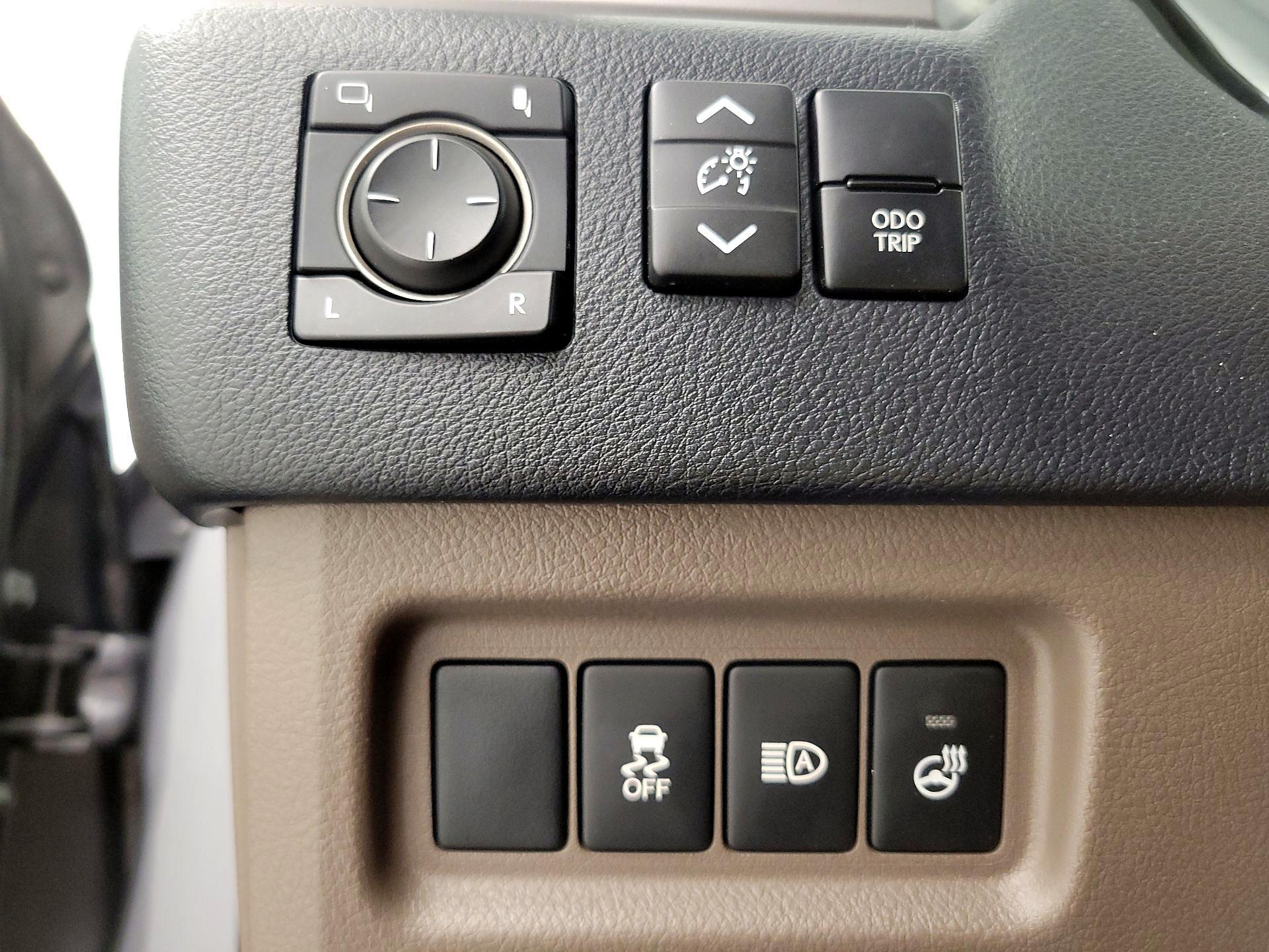 Thumbnail: 2022 Lexus GX - 13