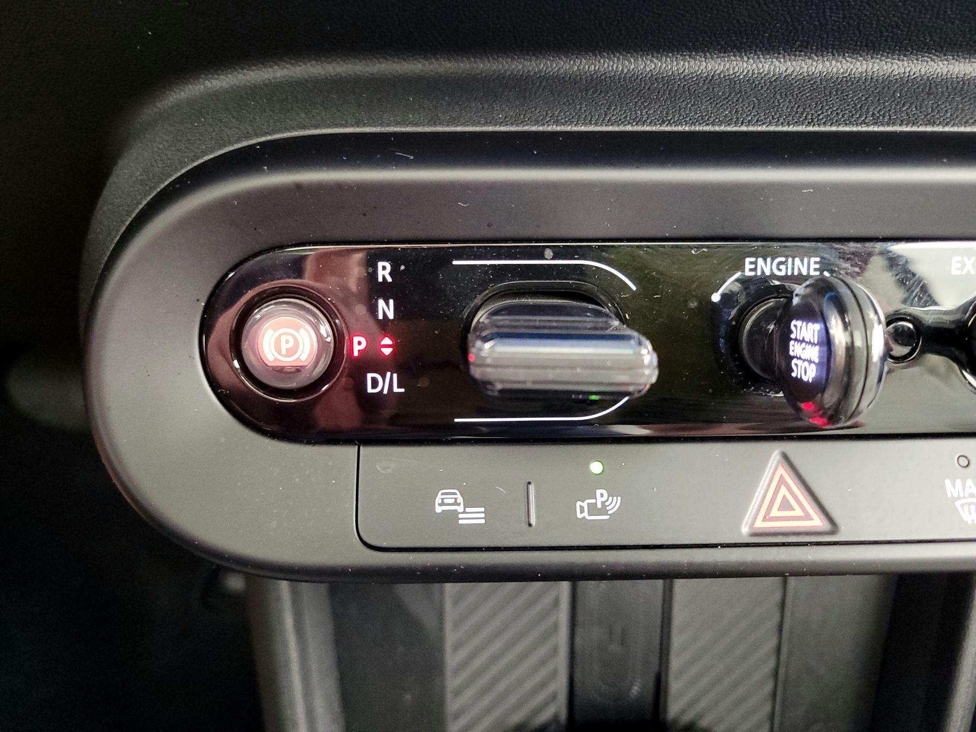 Thumbnail: 2025 MINI Cooper Hardtop - 16