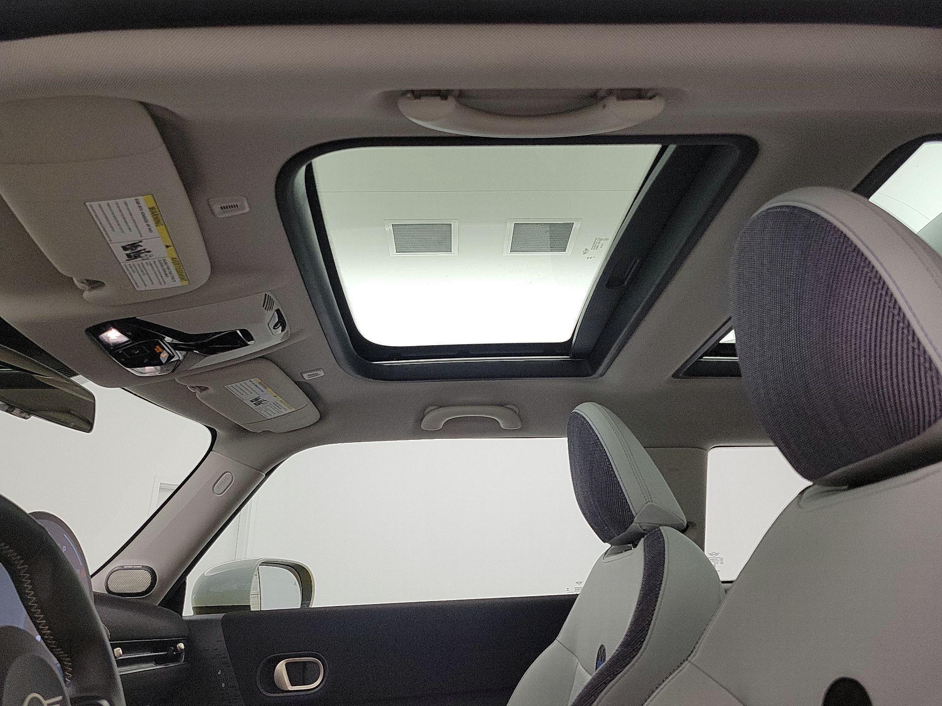 Thumbnail: 2025 MINI Cooper Hardtop - 18