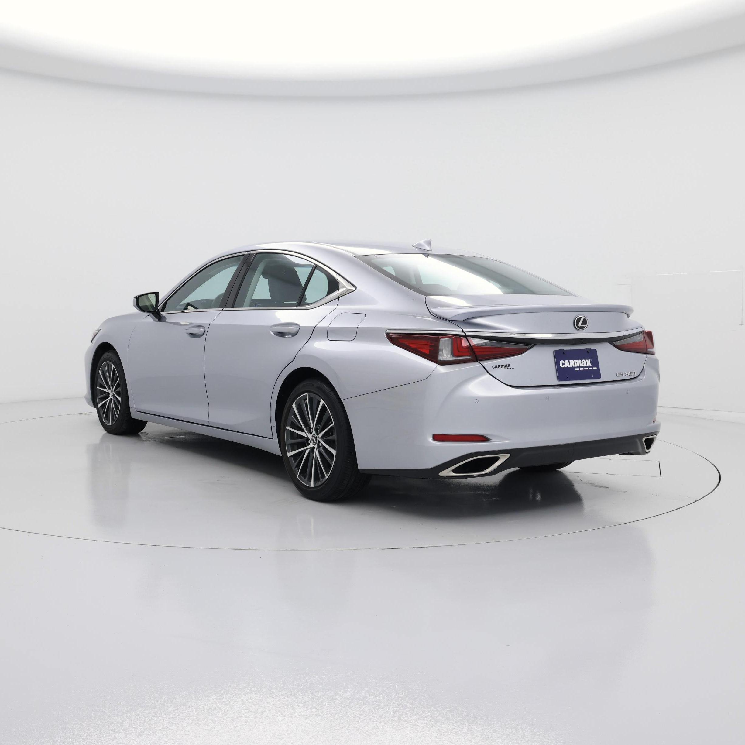 Thumbnail: 2022 Lexus ES - 2