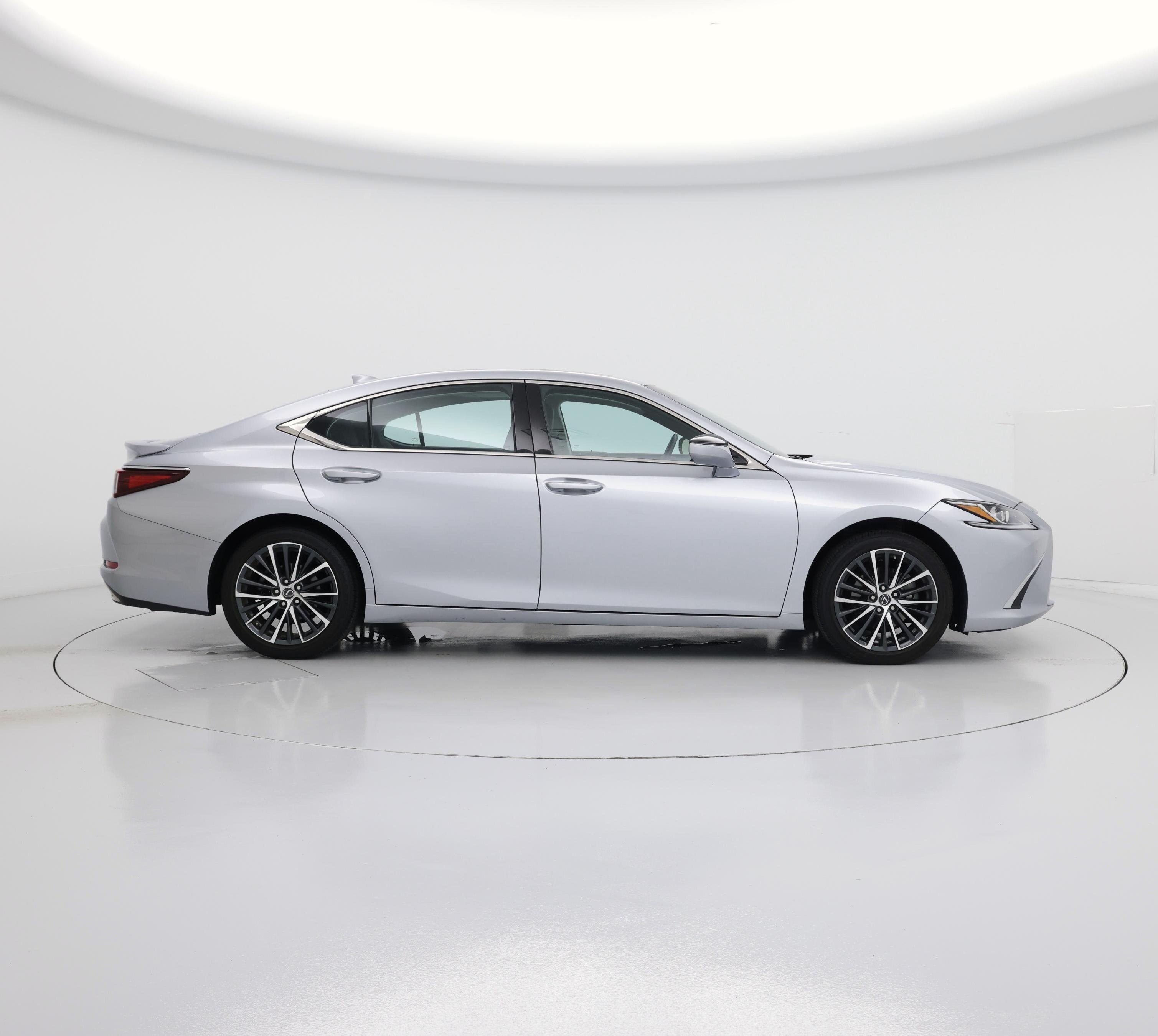 Thumbnail: 2022 Lexus ES - 7