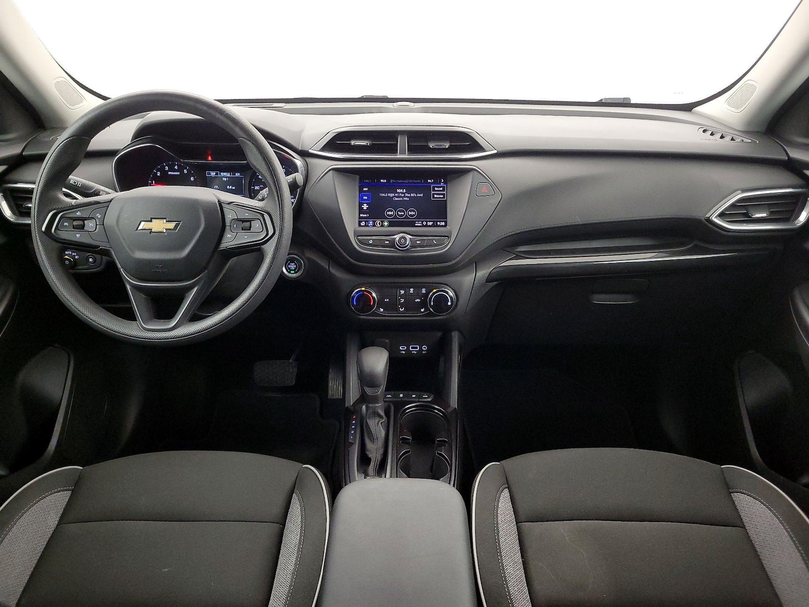 2023 Chevrolet TrailBlazer LT - Photo 10