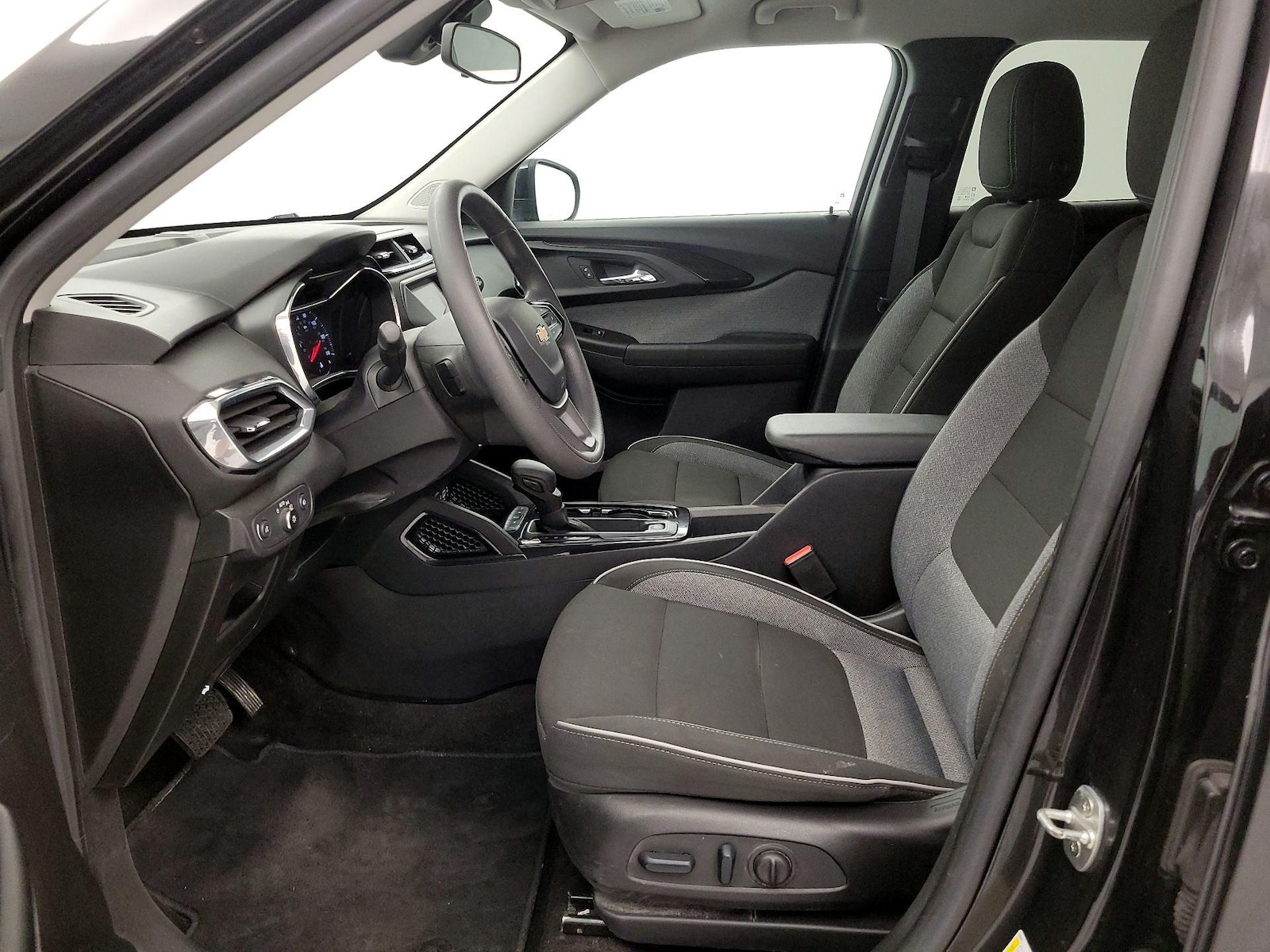 2023 Chevrolet TrailBlazer LT - Photo 12