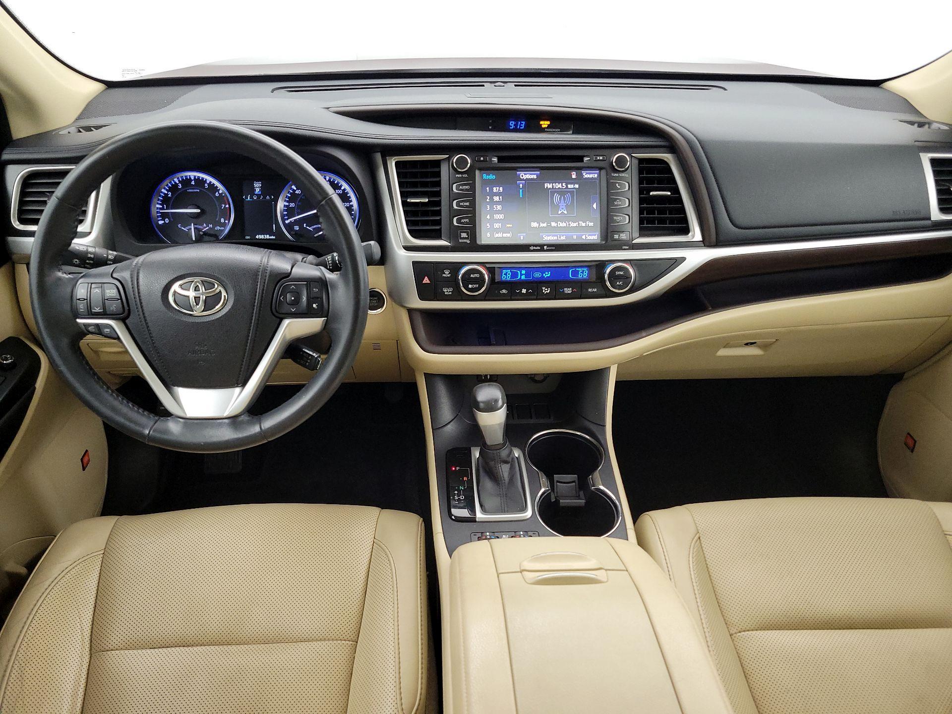 Thumbnail: 2015 Toyota Highlander - 9