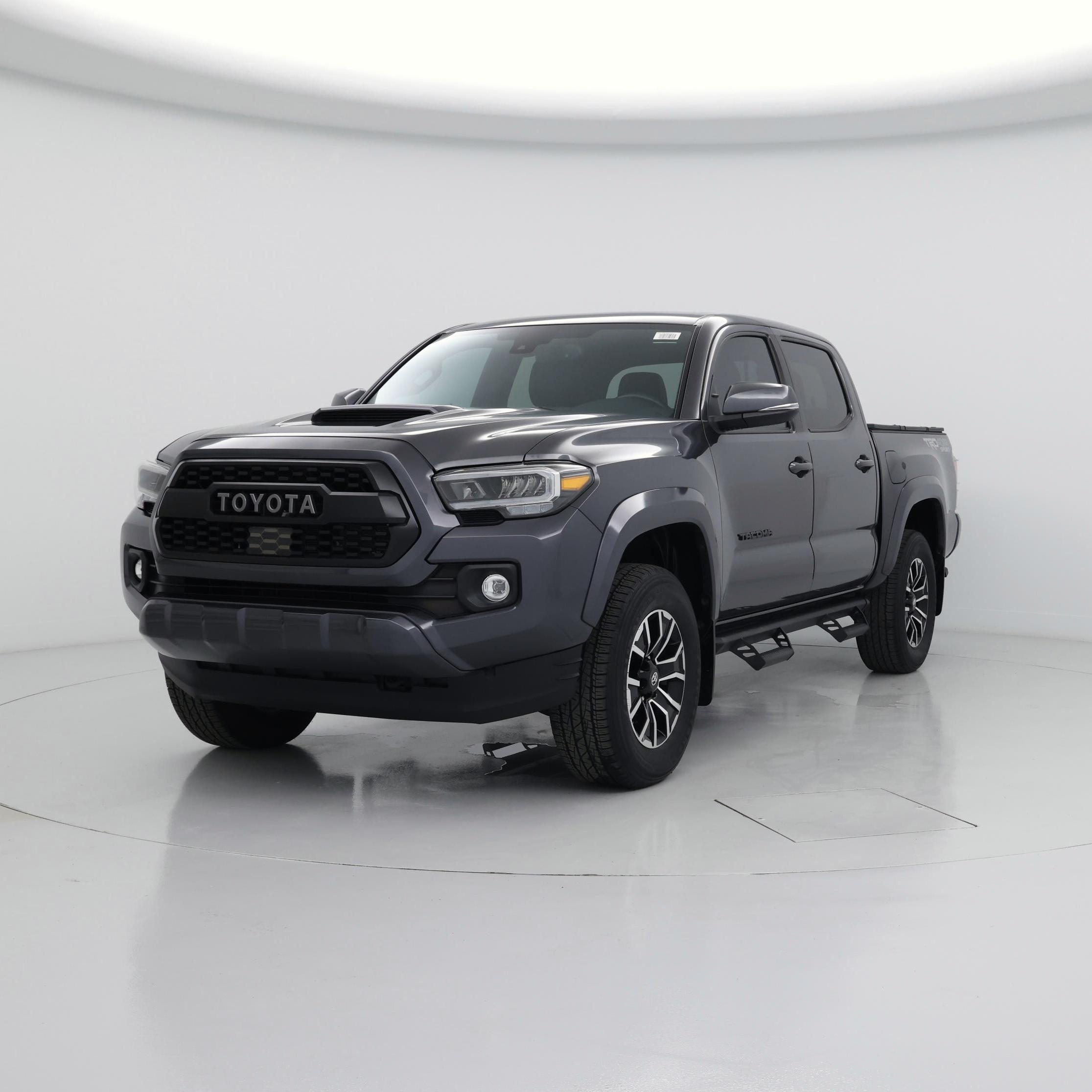 Thumbnail: 2020 Toyota Tacoma - 4