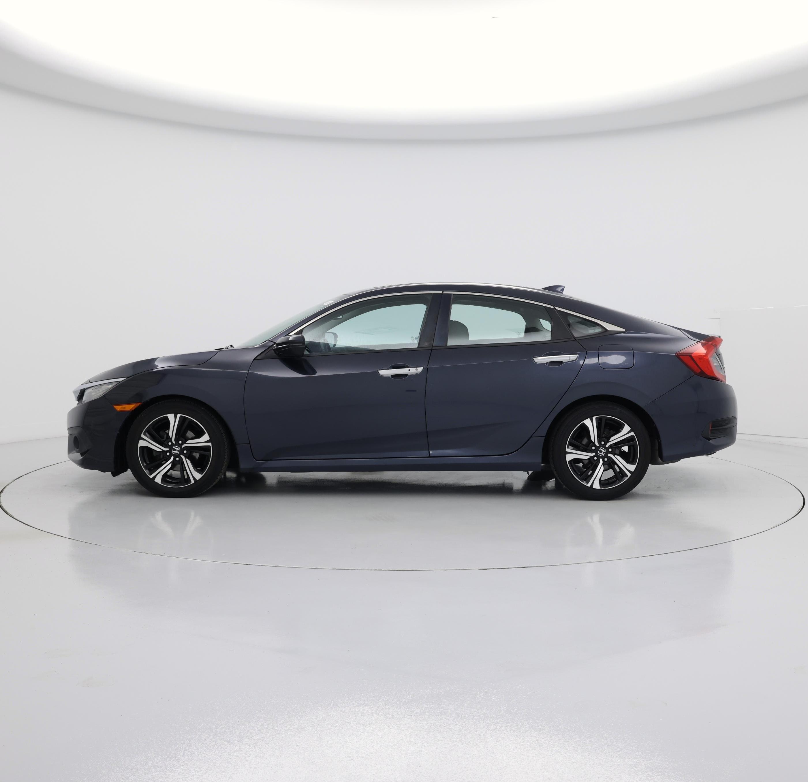 Thumbnail: 2016 Honda Civic - 3