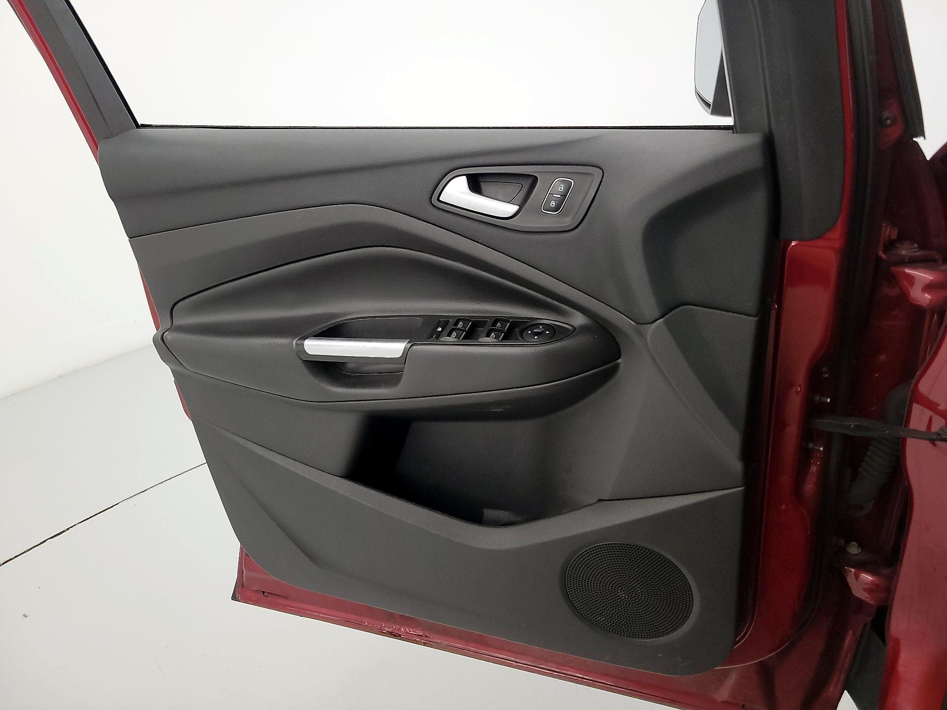 Thumbnail: 2017 Ford Escape - 12