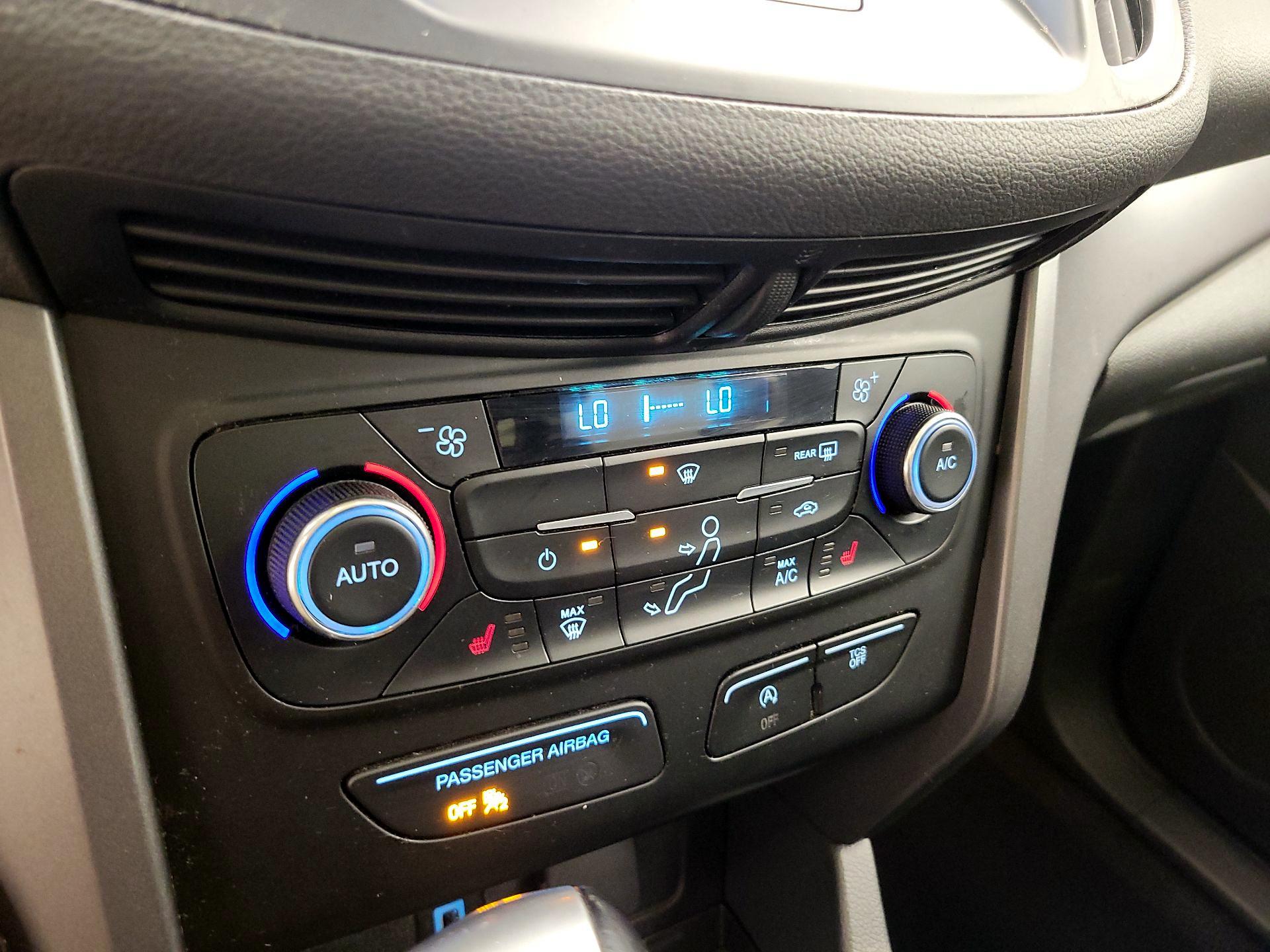 Thumbnail: 2017 Ford Escape - 16