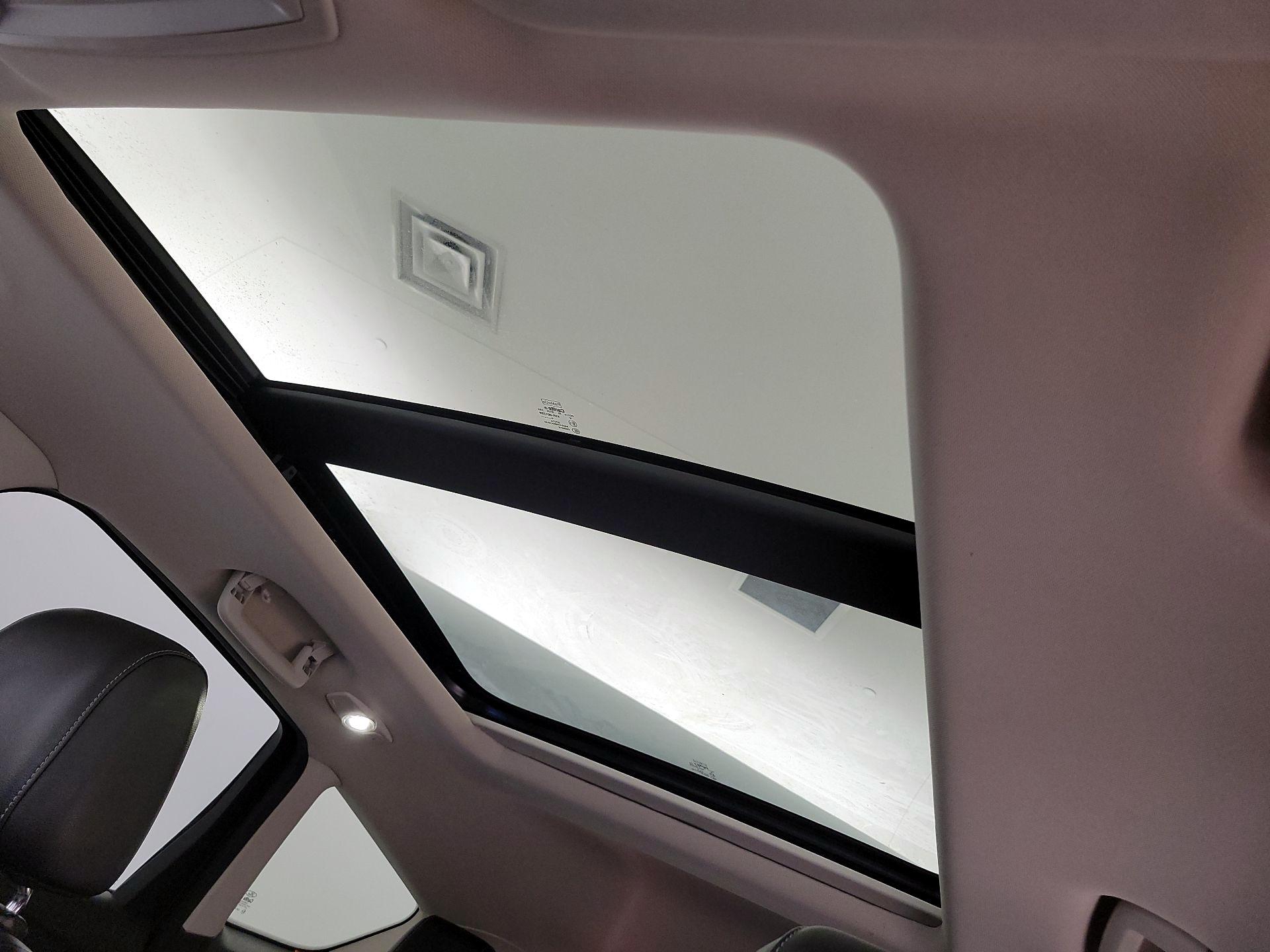 Thumbnail: 2017 Ford Escape - 19