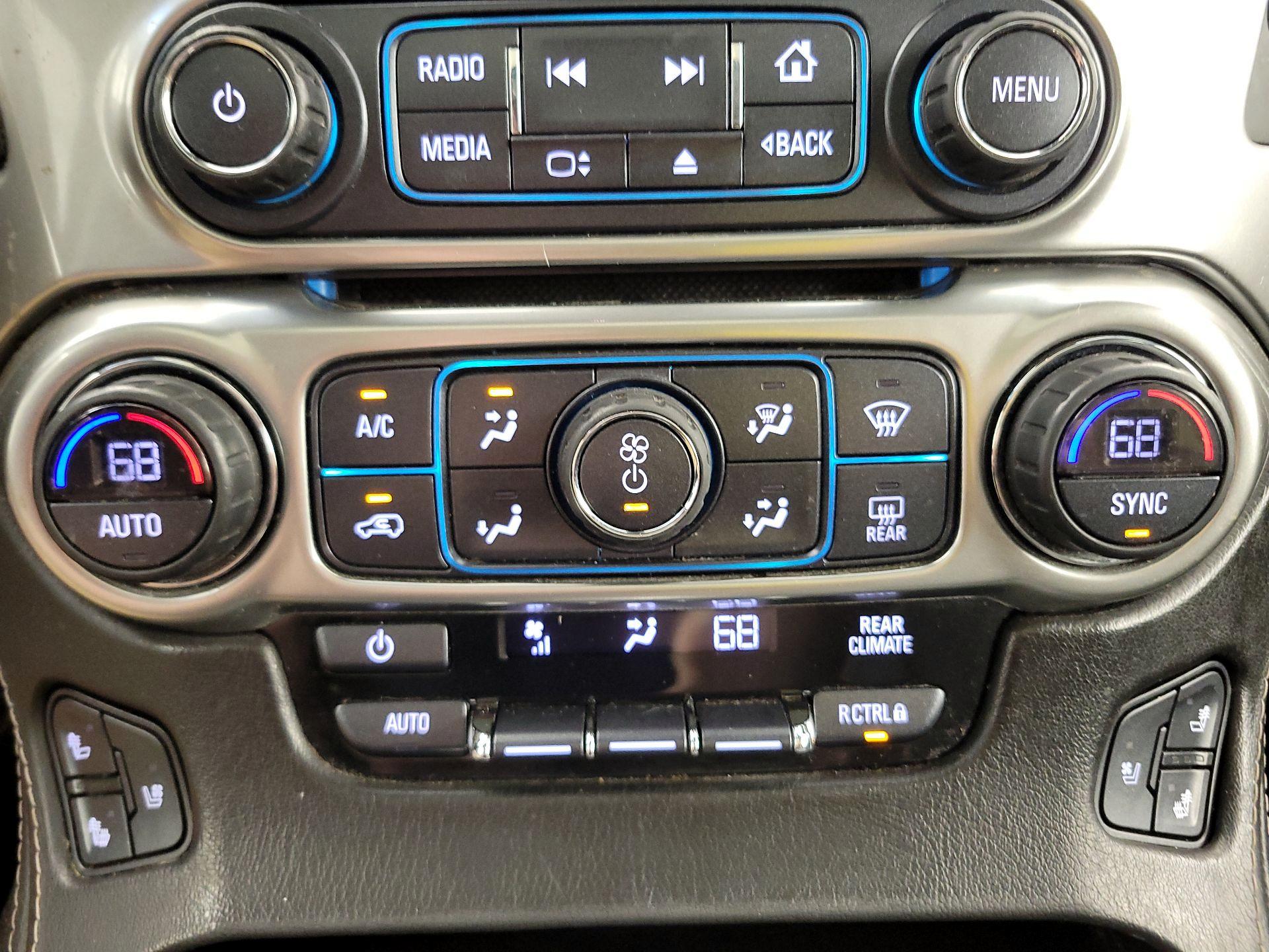 Thumbnail: 2017 Chevrolet Tahoe - 17