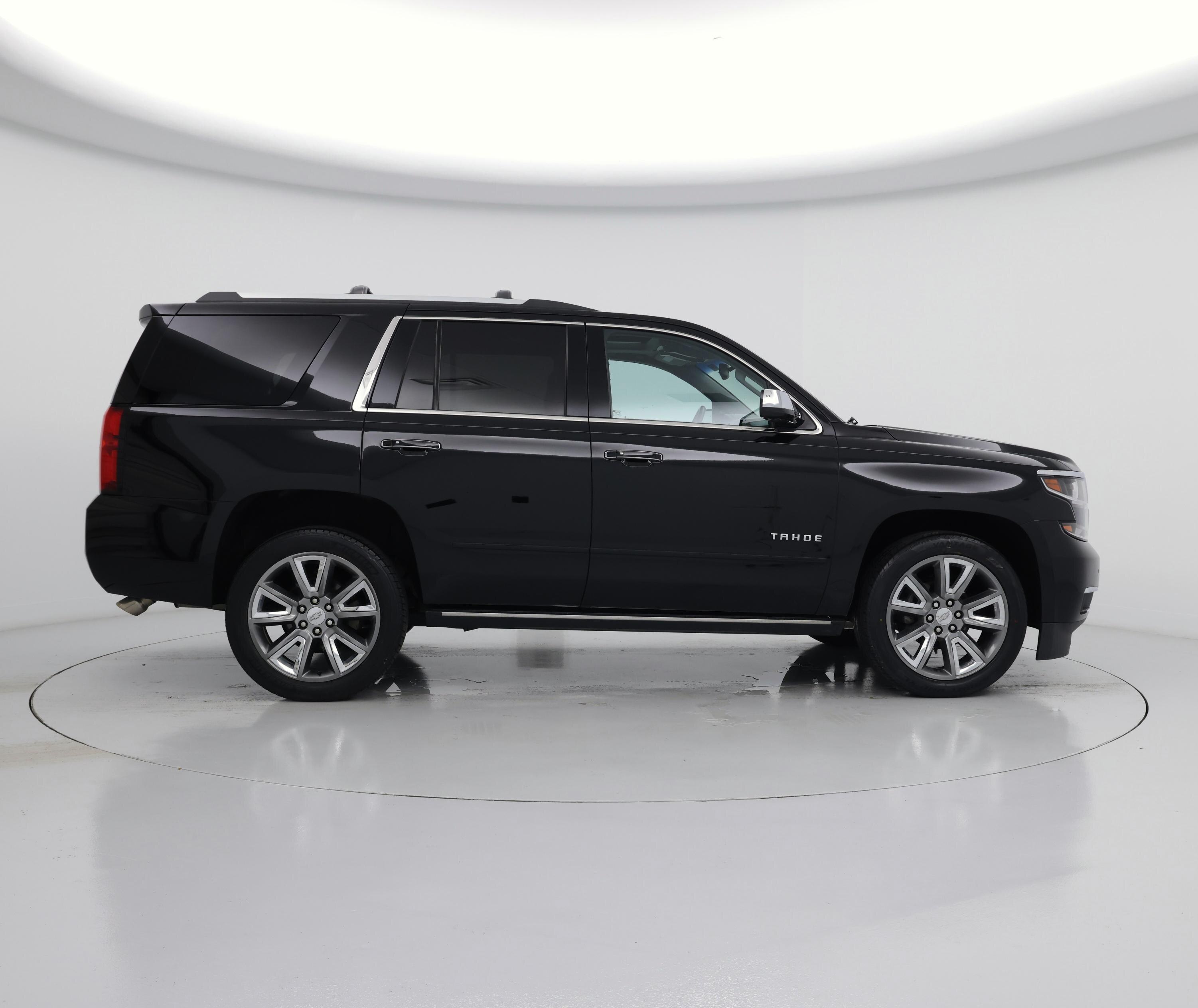 Thumbnail: 2017 Chevrolet Tahoe - 7