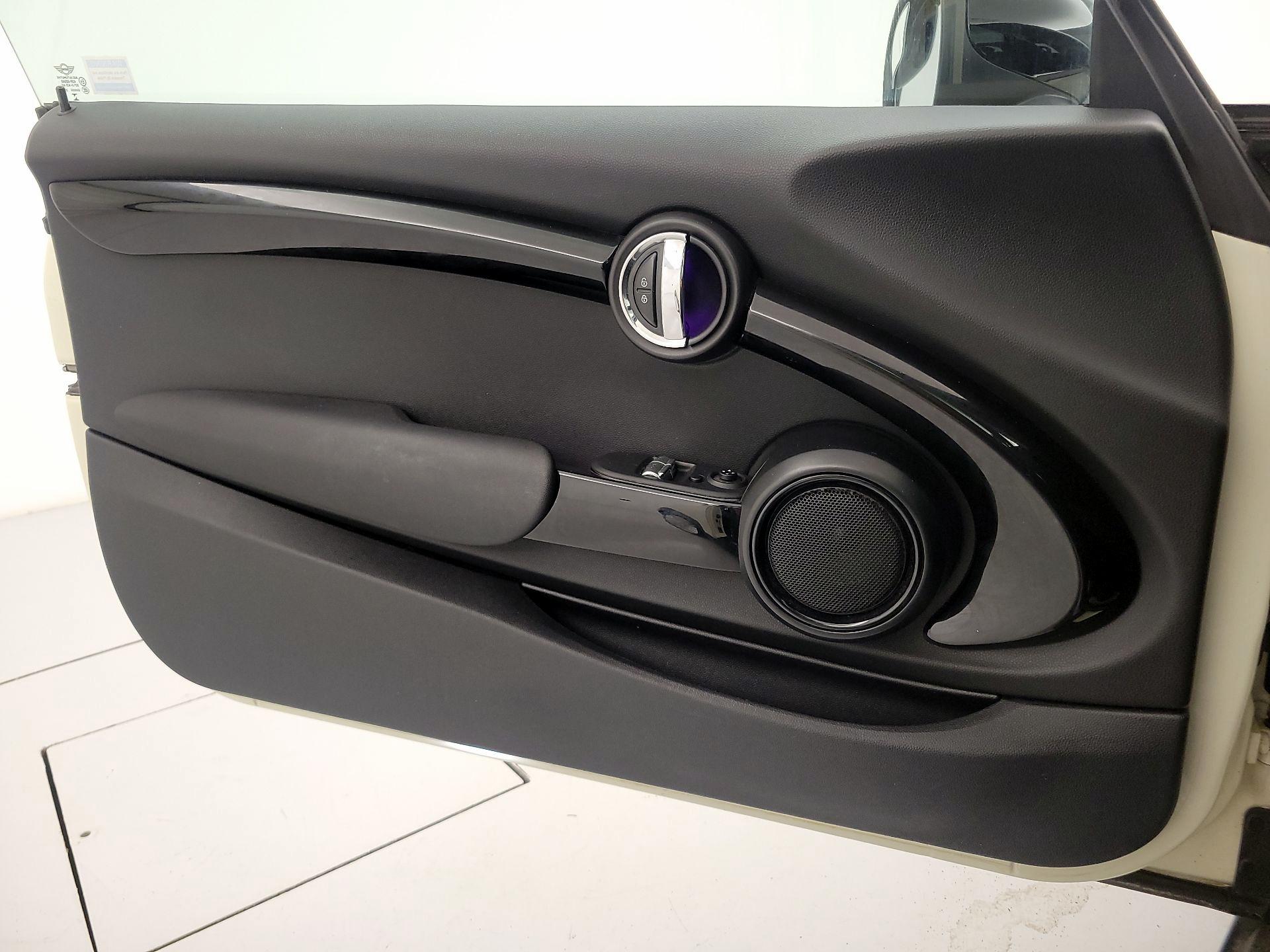 Thumbnail: 2019 MINI Cooper Hardtop - 12
