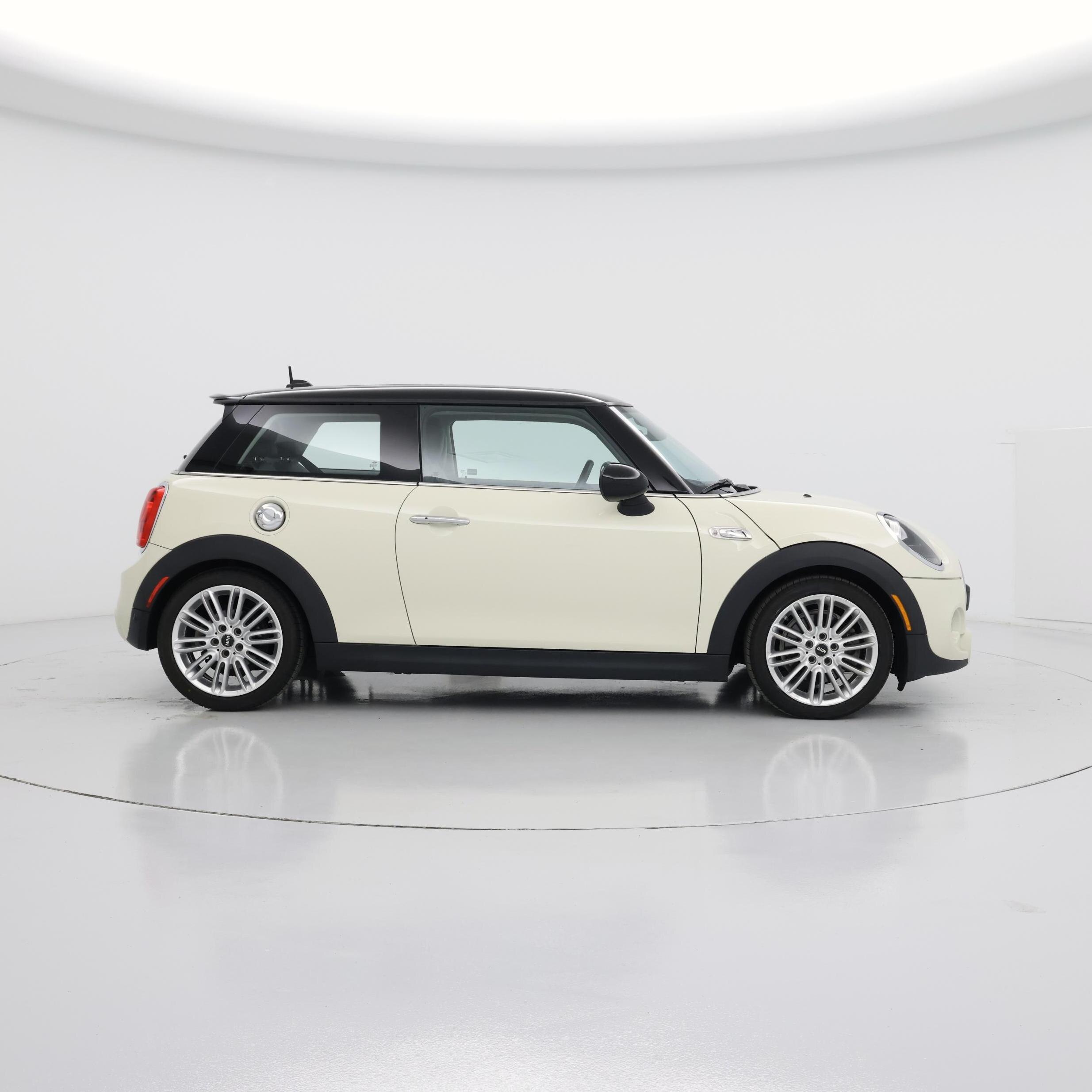 Thumbnail: 2019 MINI Cooper Hardtop - 7