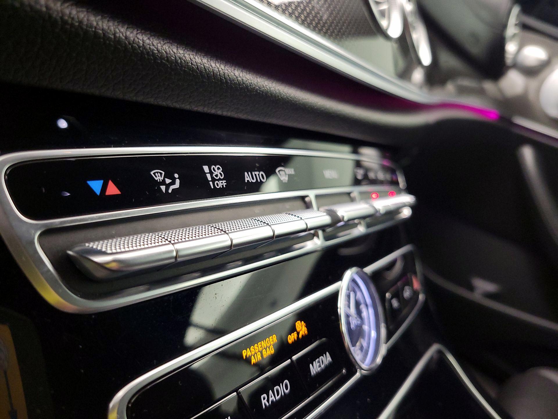 Thumbnail: 2019 Mercedes-Benz E-Class - 17