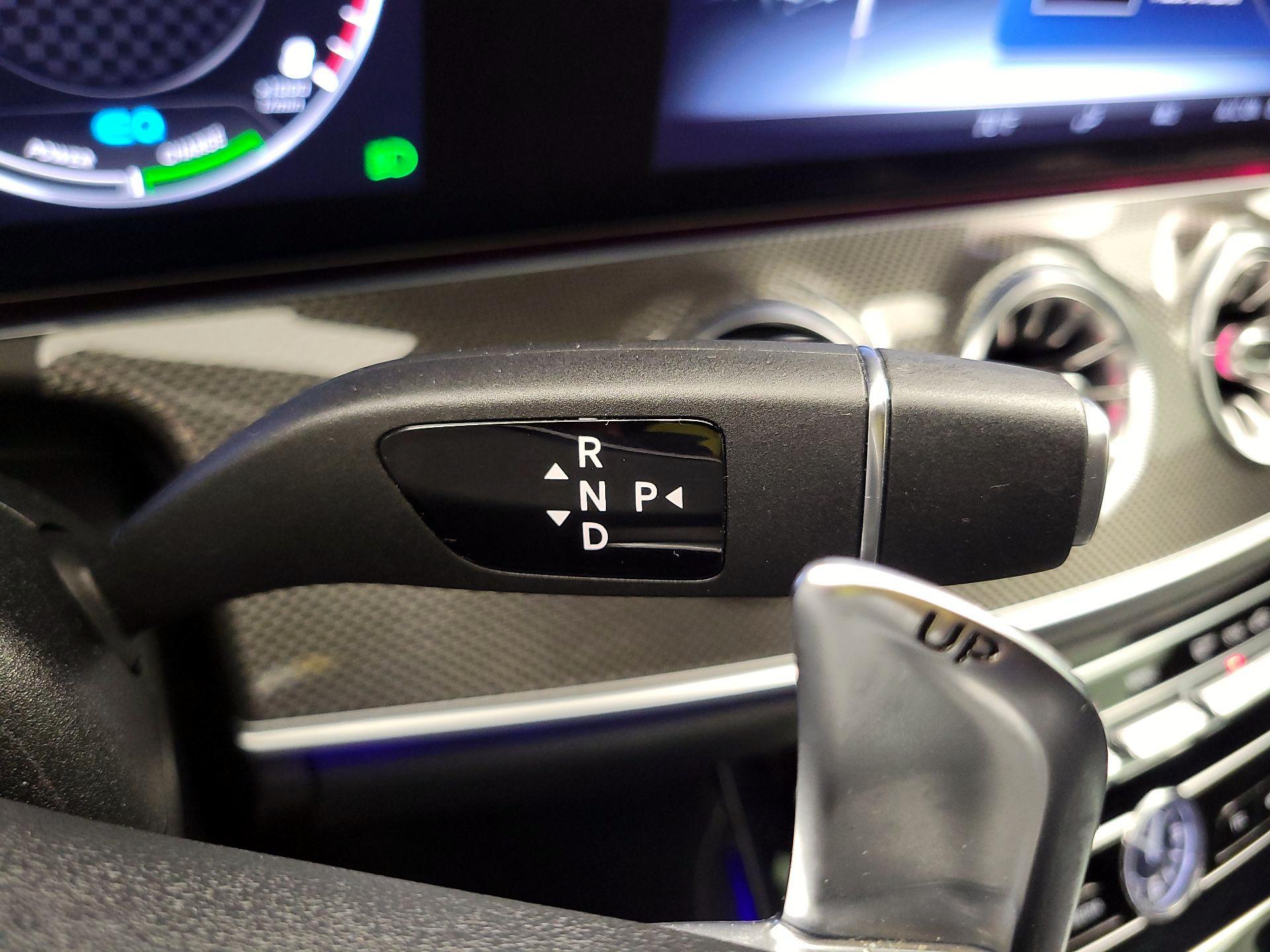 Thumbnail: 2019 Mercedes-Benz E-Class - 18