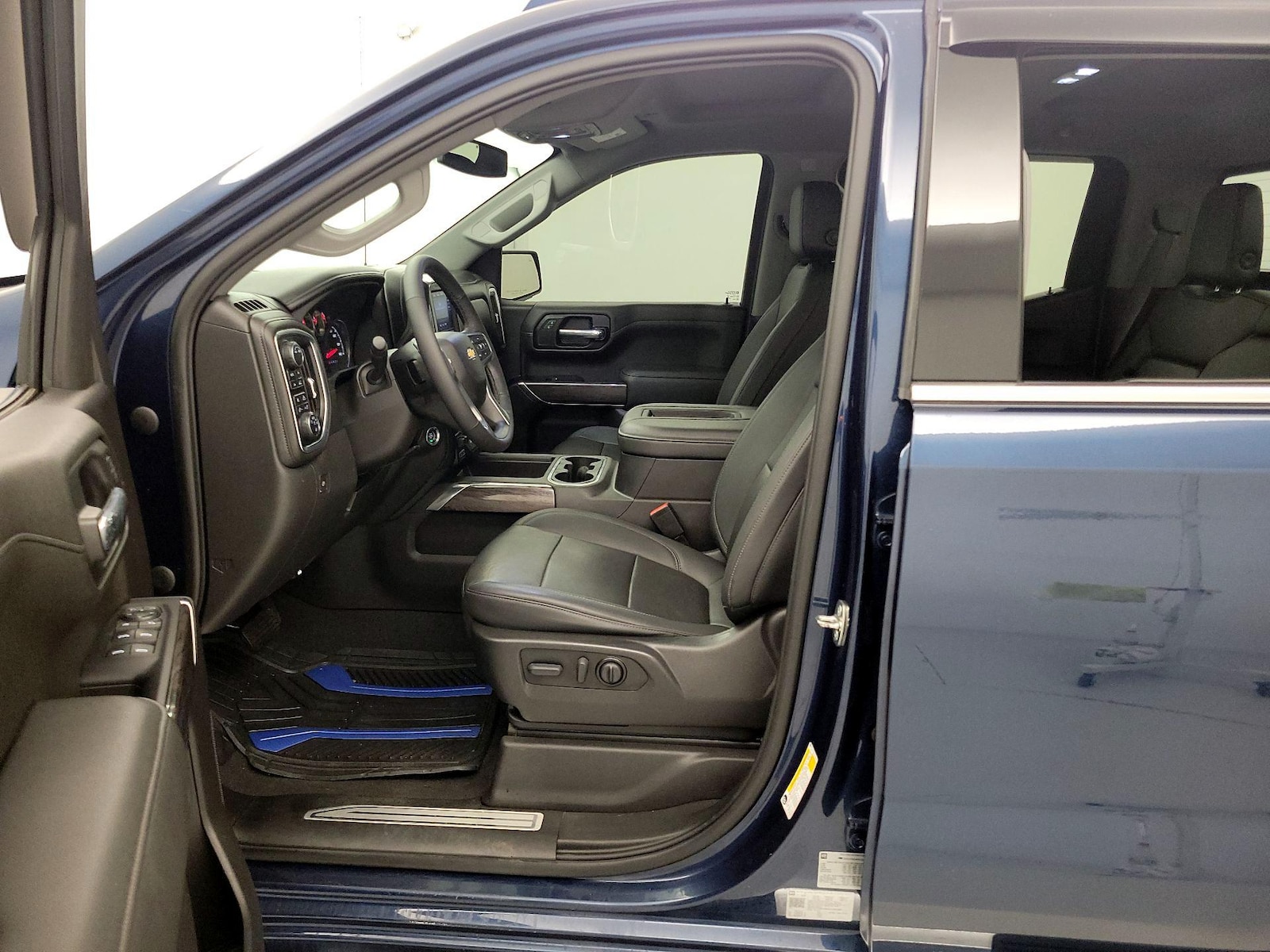 2022 Chevrolet Silverado 1500 Limited LTZ - Photo 12