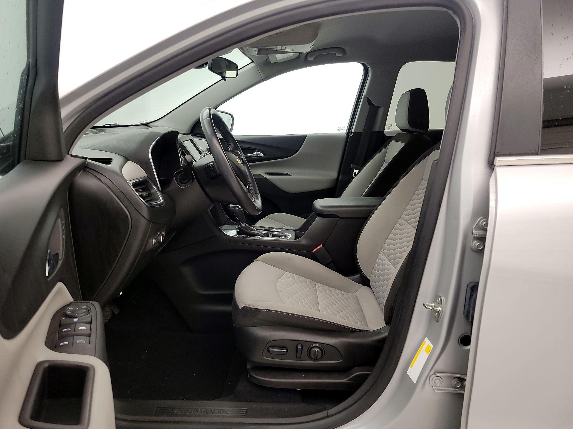 Thumbnail: 2021 Chevrolet Equinox - 11