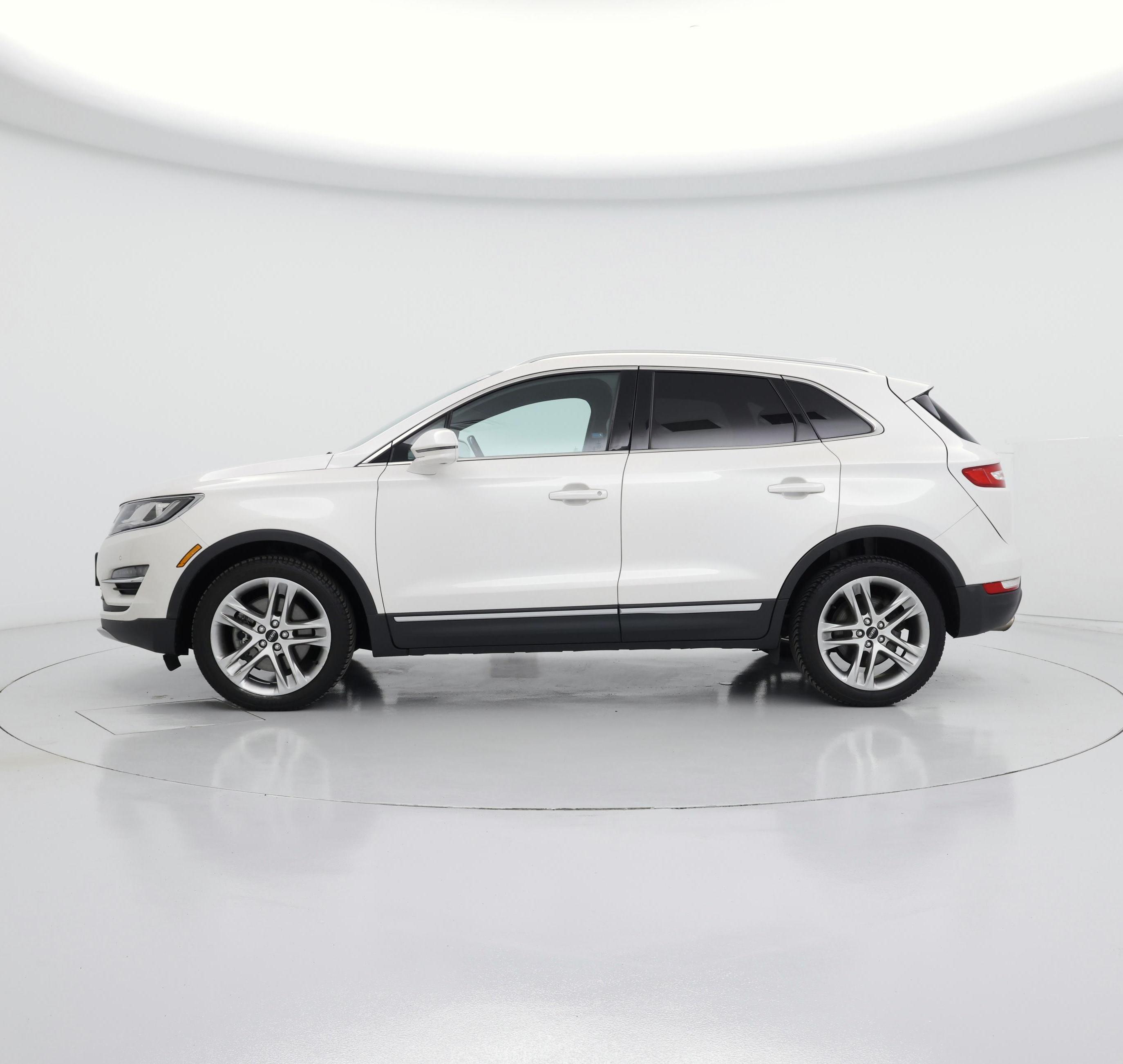 Thumbnail: 2017 Lincoln MKC - 3