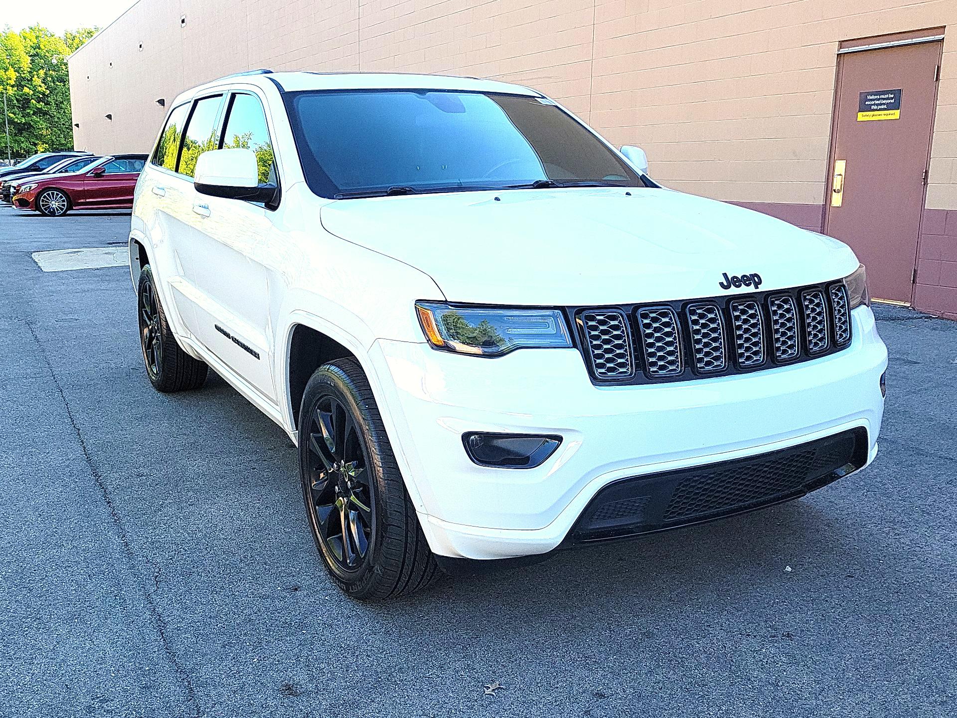 Thumbnail: 2021 Jeep Grand Cherokee - 1