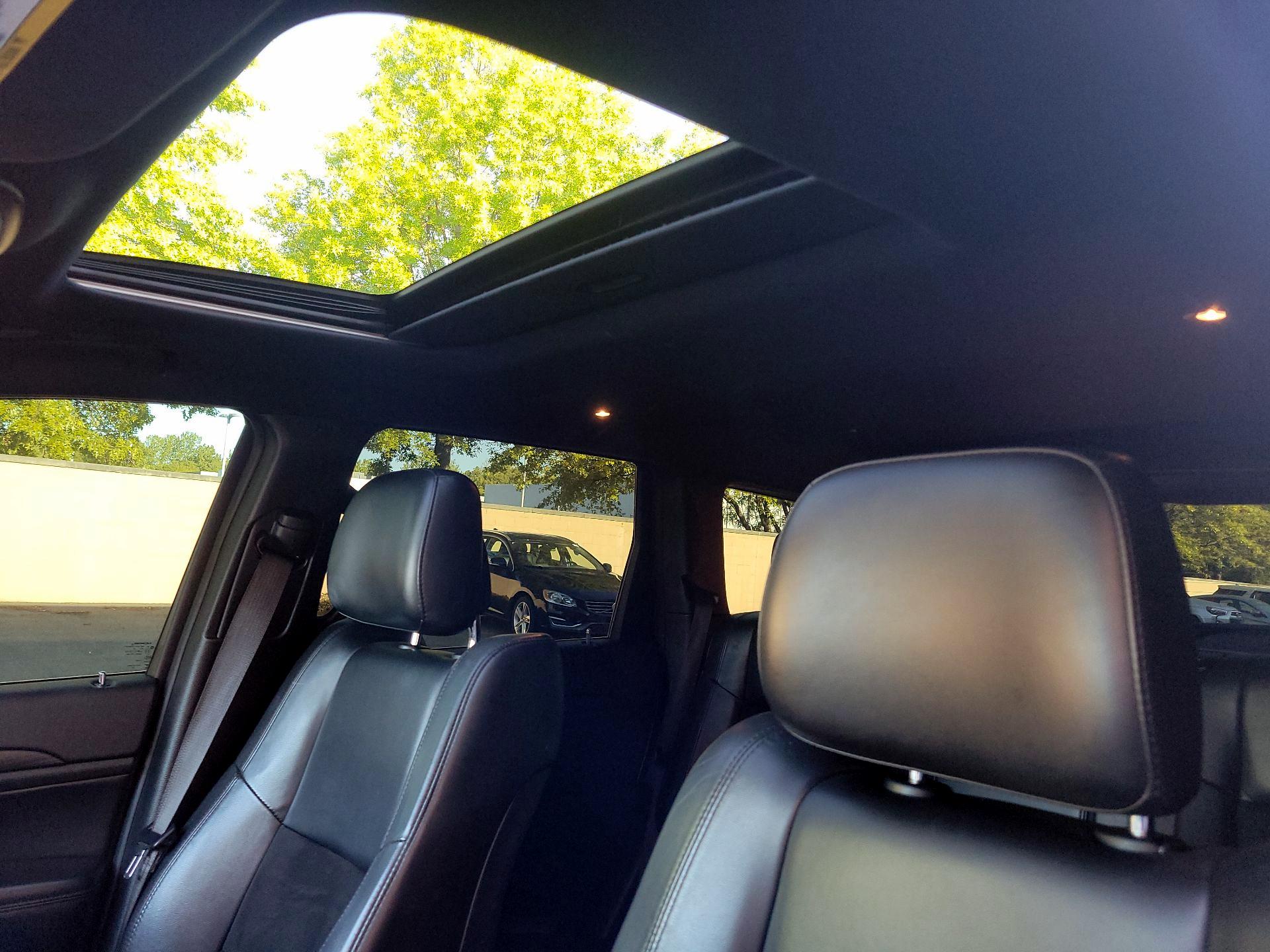 Thumbnail: 2021 Jeep Grand Cherokee - 18