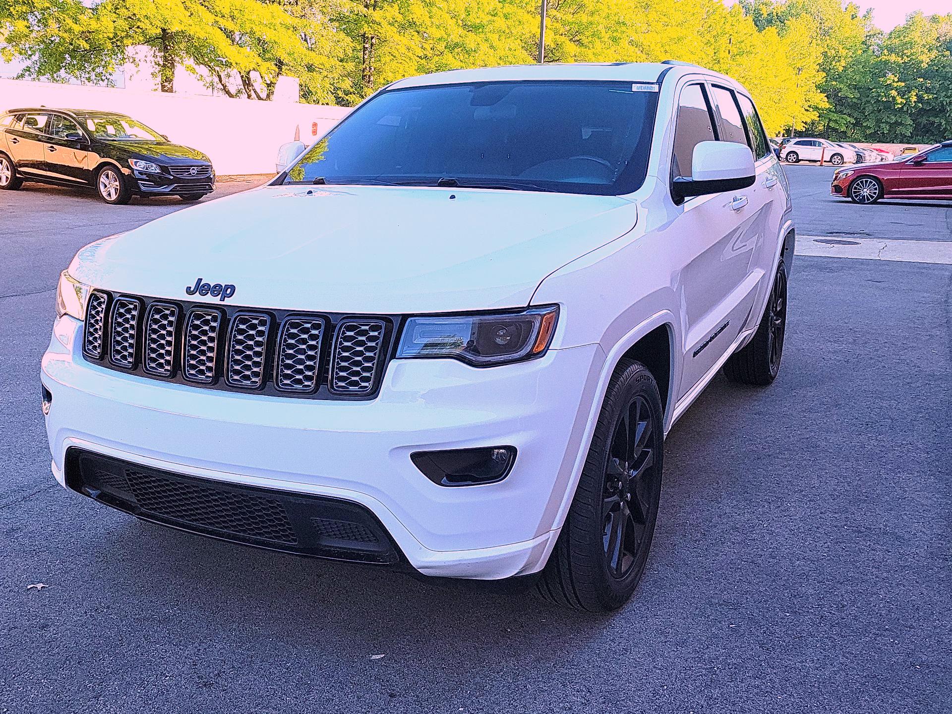 Thumbnail: 2021 Jeep Grand Cherokee - 3