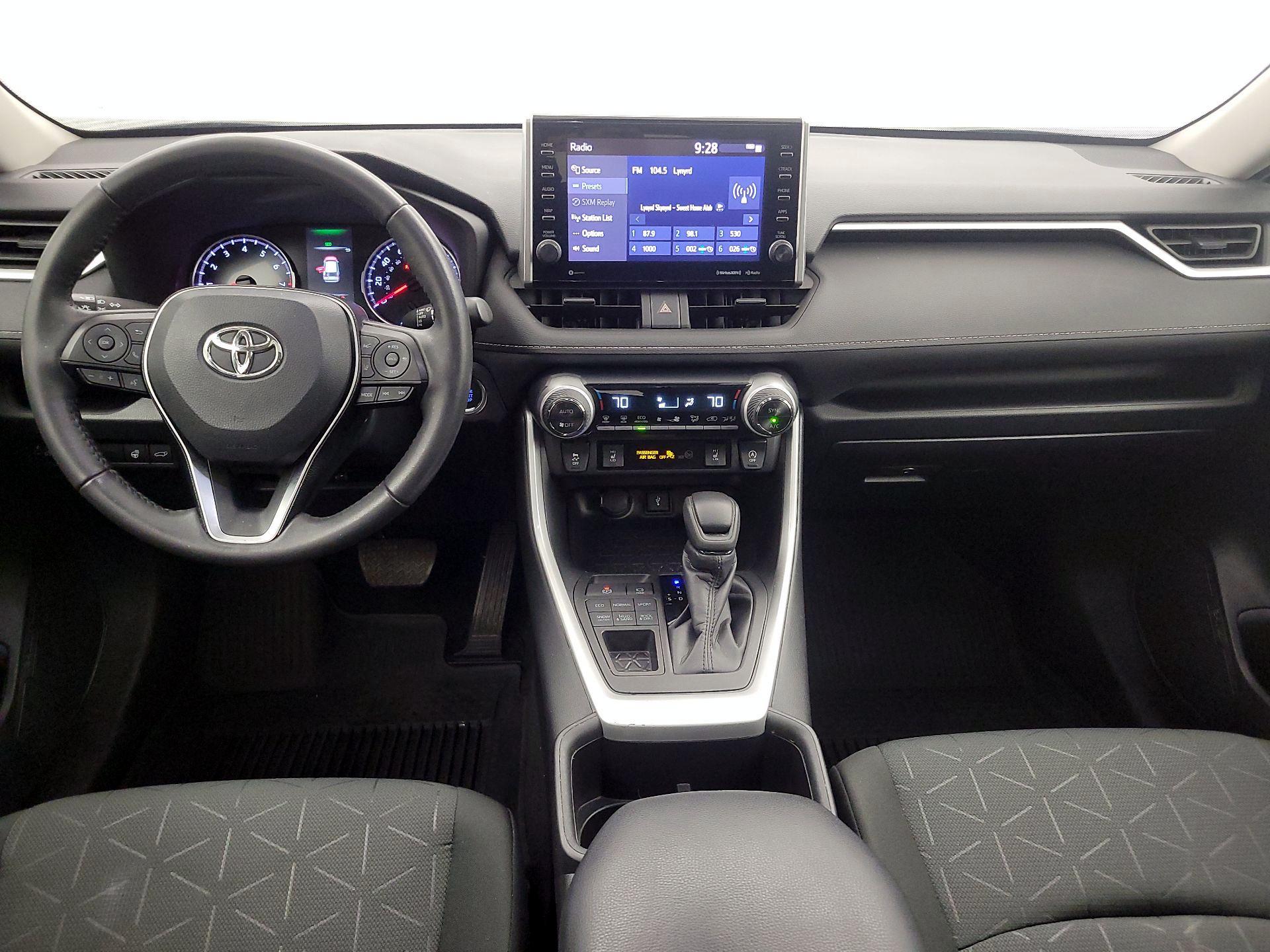 Thumbnail: 2022 Toyota RAV4 - 9