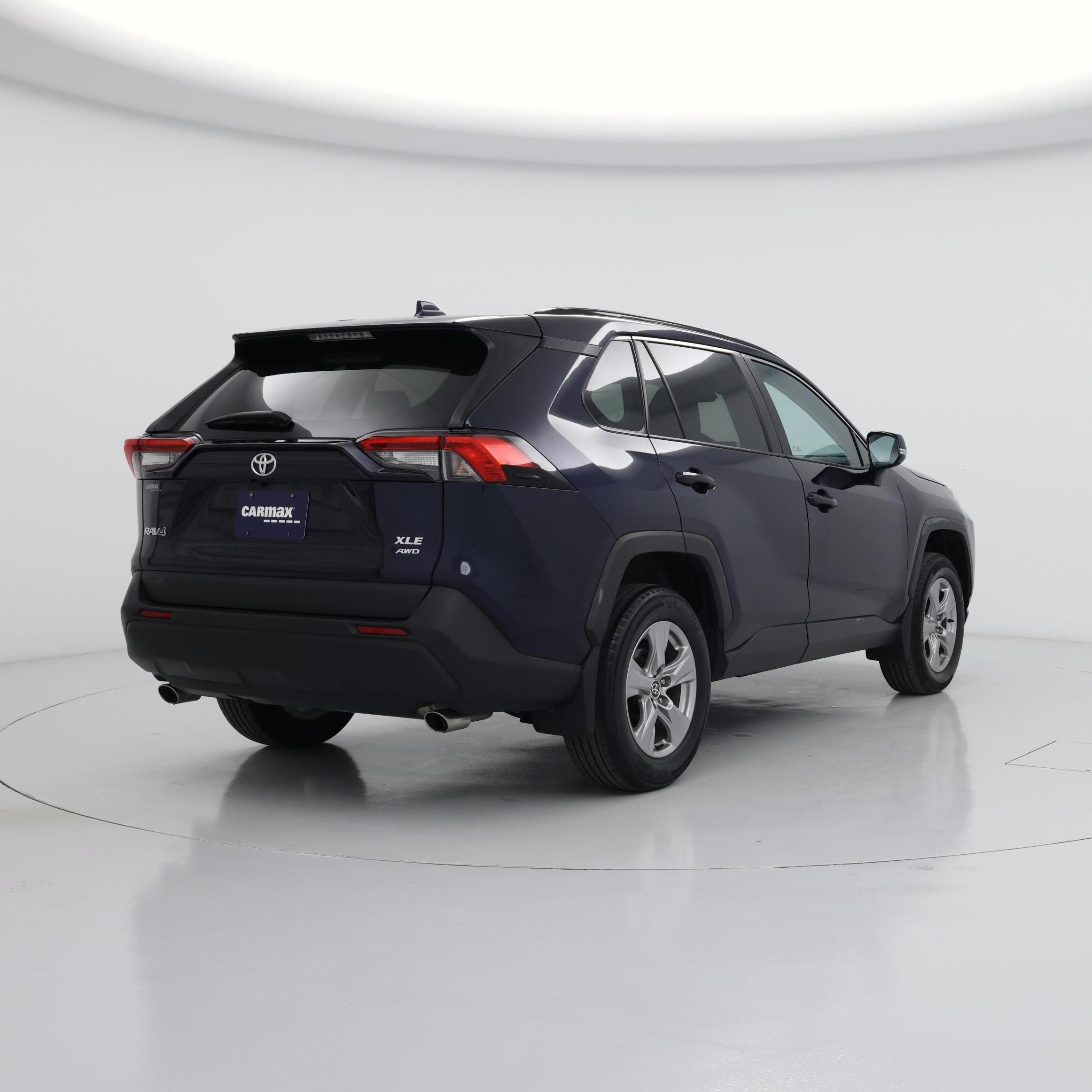 Thumbnail: 2022 Toyota RAV4 - 8