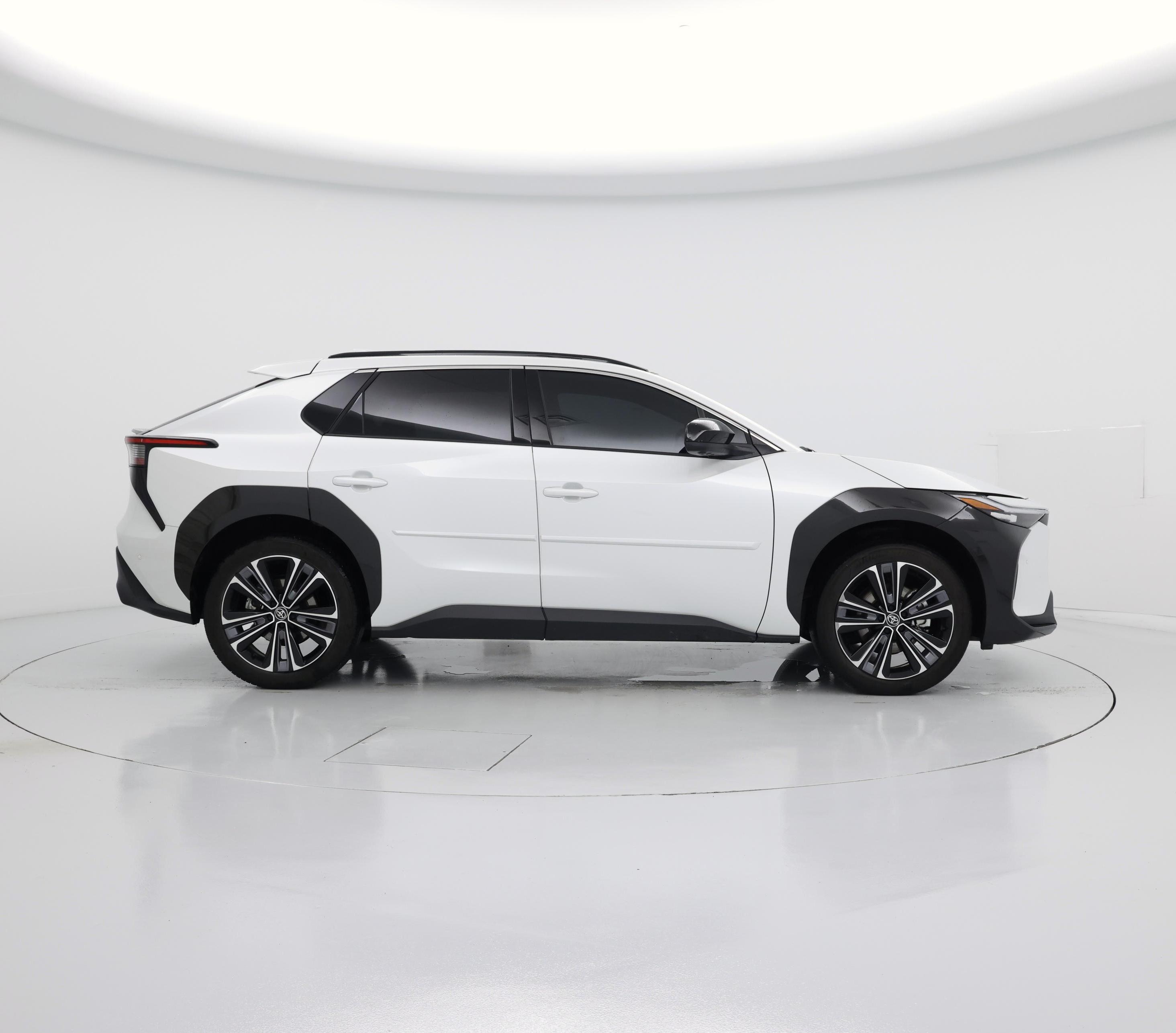 Thumbnail: 2024 Toyota bZ4X - 7