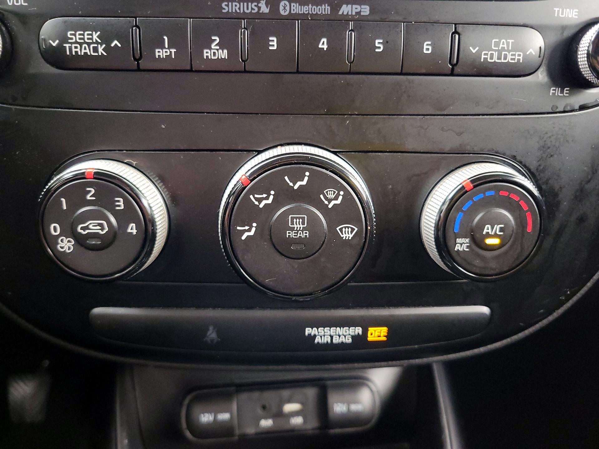 Thumbnail: 2016 Kia Soul - 15