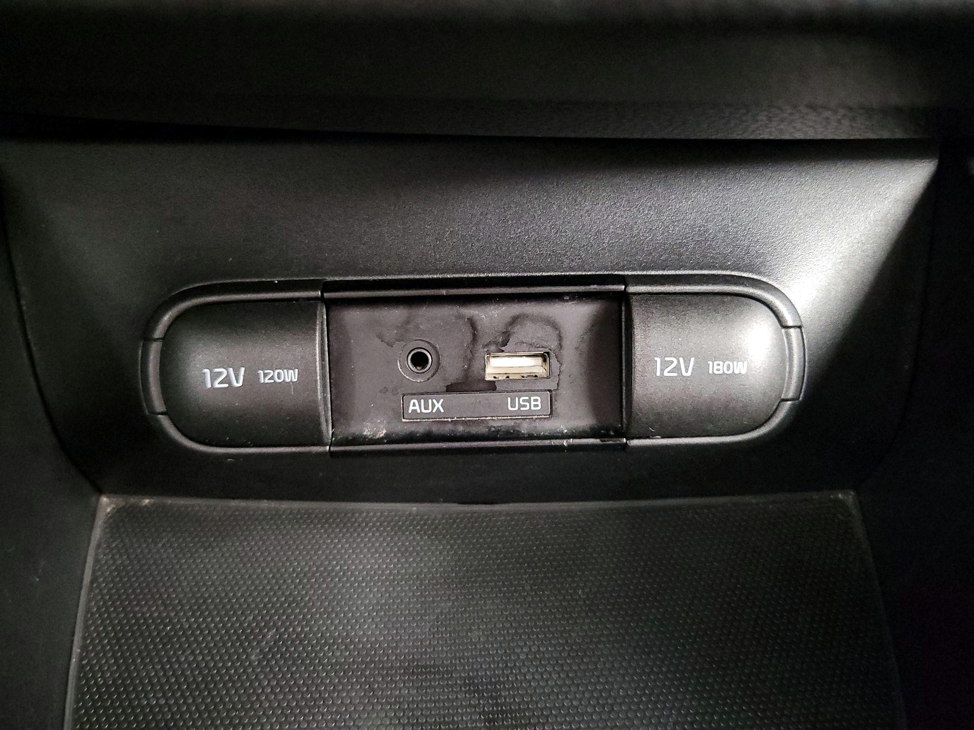 Thumbnail: 2016 Kia Soul - 17