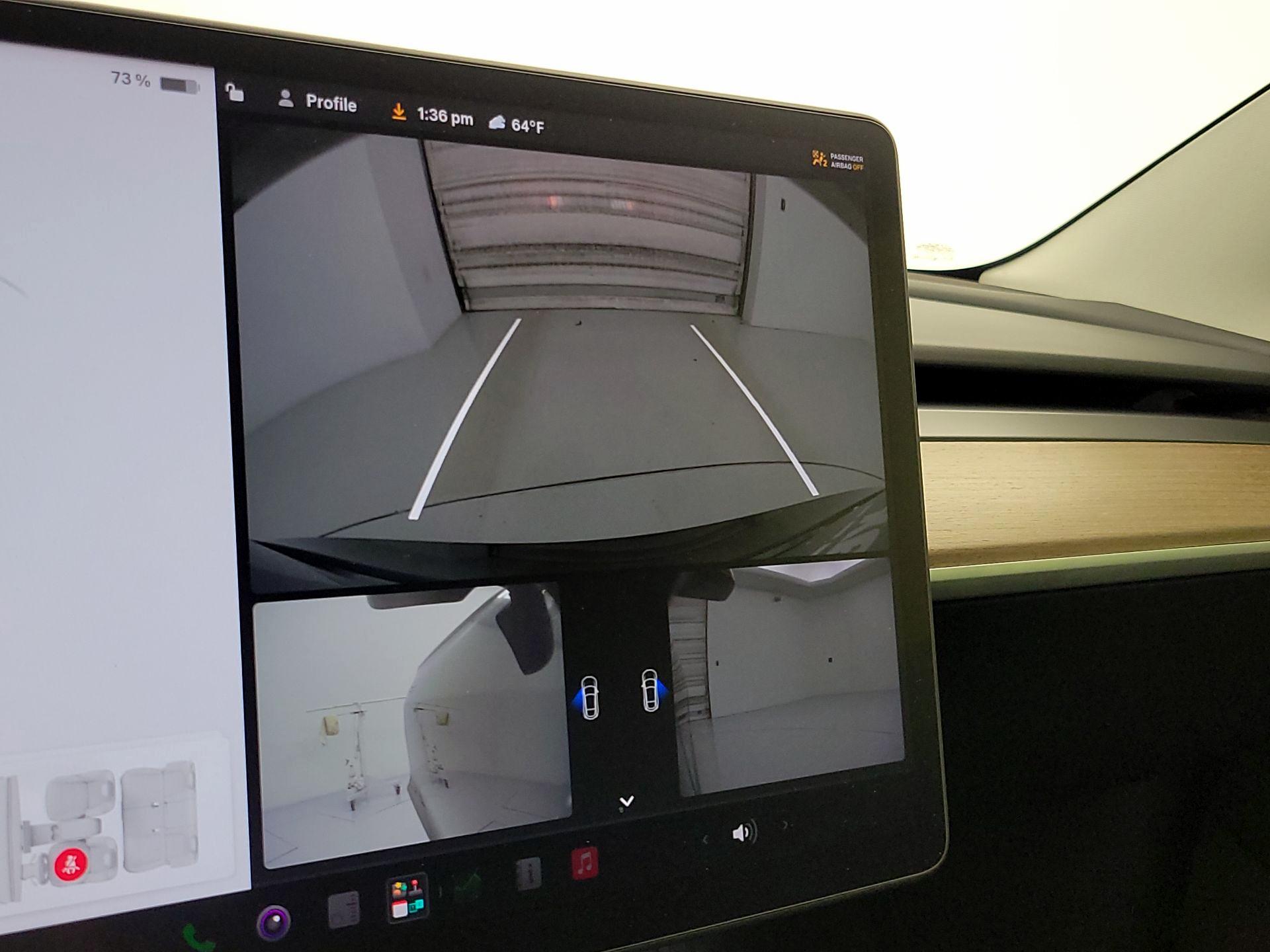 Thumbnail: 2022 Tesla Model 3 - 14