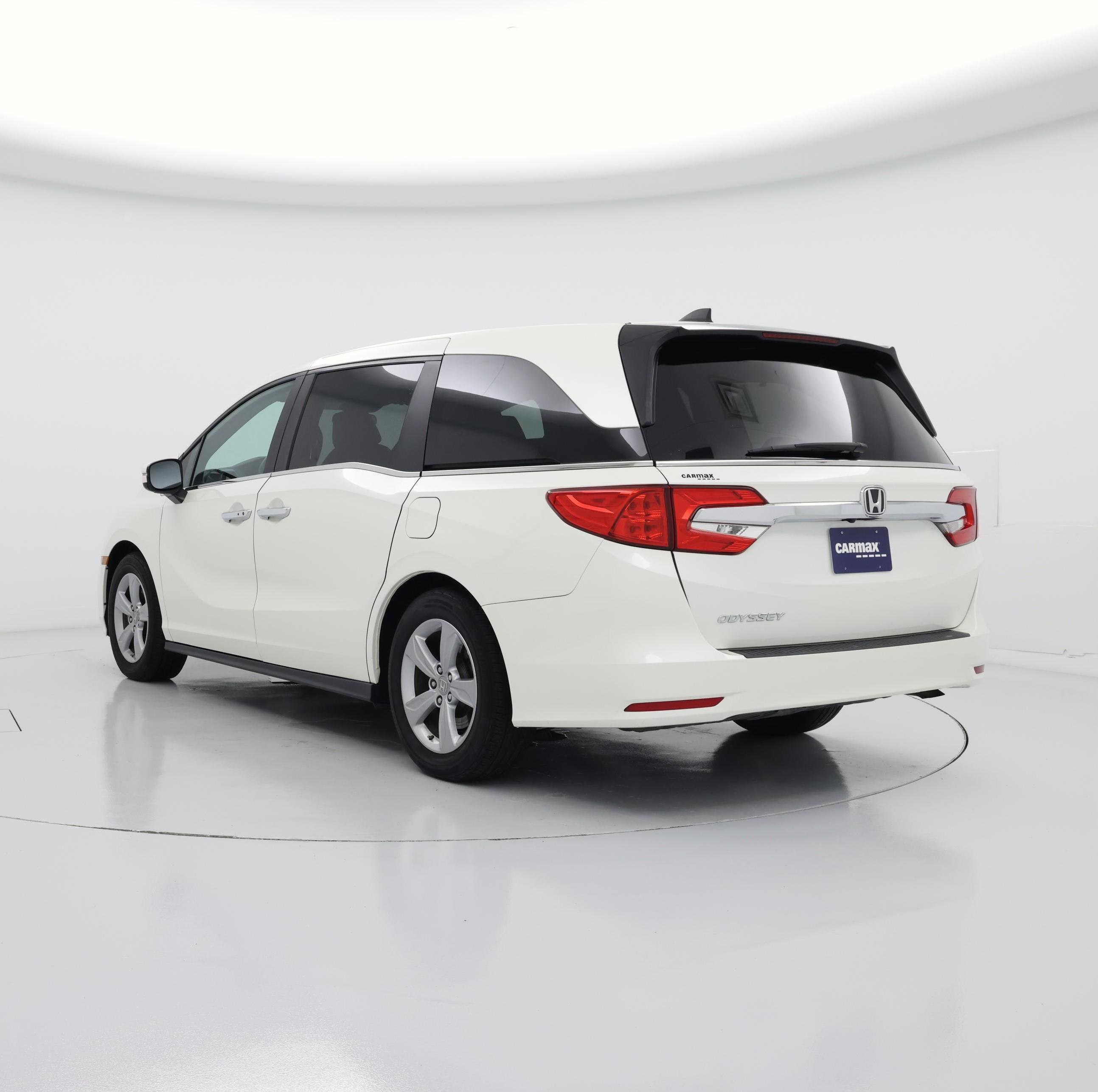 Thumbnail: 2019 Honda Odyssey - 2