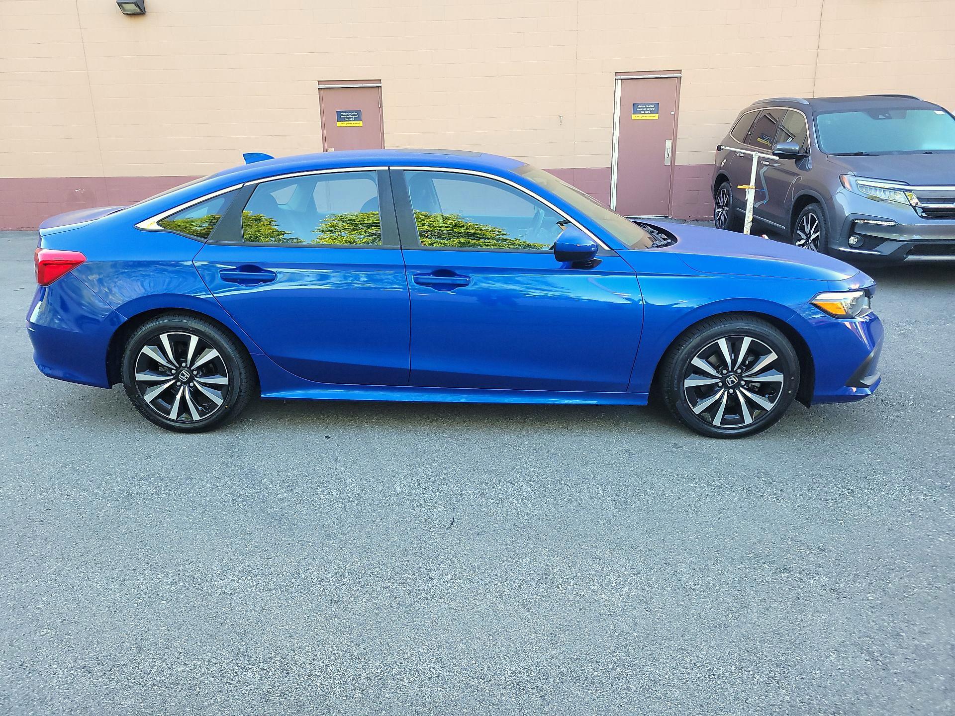 Thumbnail: 2023 Honda Civic - 4