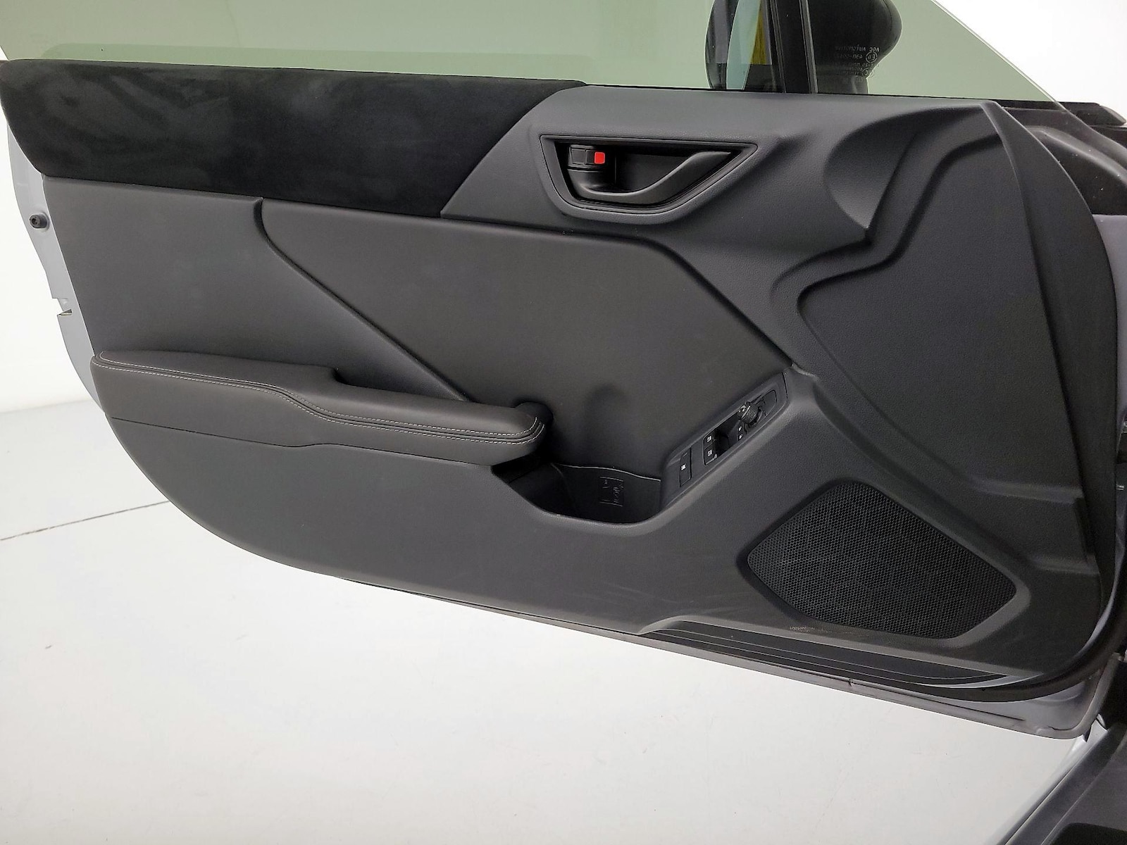2023 Toyota GR86 Premium - Photo 13