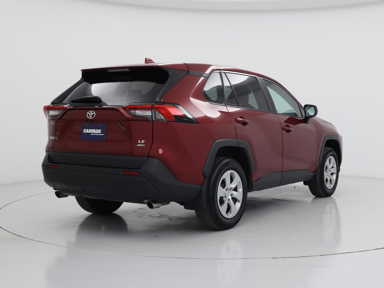 2022 Toyota RAV4 LE - Photo 9